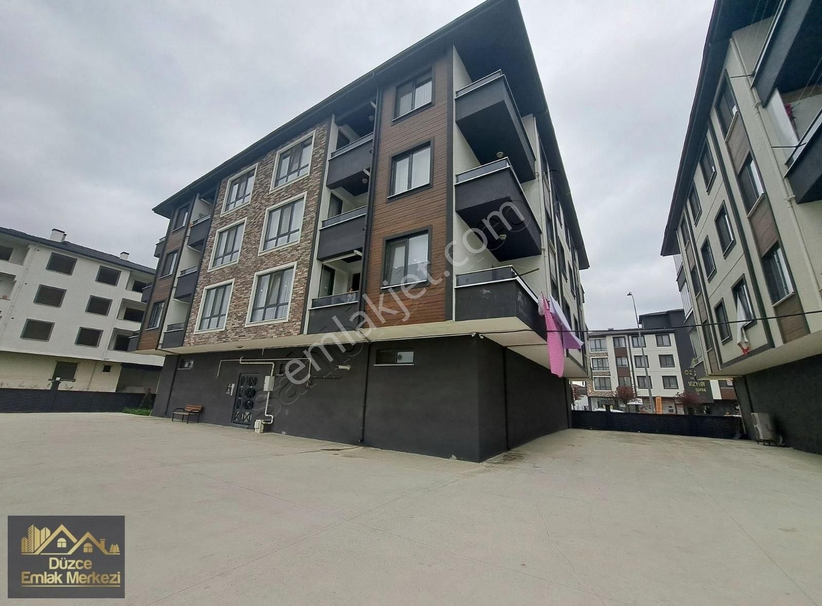 Körpeşler Mahallesinde Vizyon Life Sitesinde 3+1 Kiralık Daire