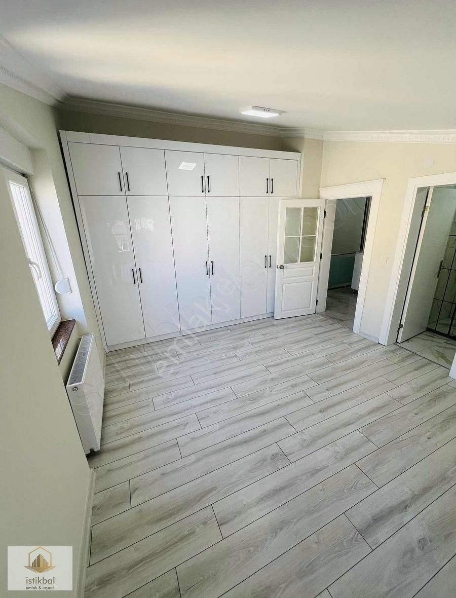 Denize Yakın Saray 6+2 Çift Teras Mutfak Lüx Yapılı Daire