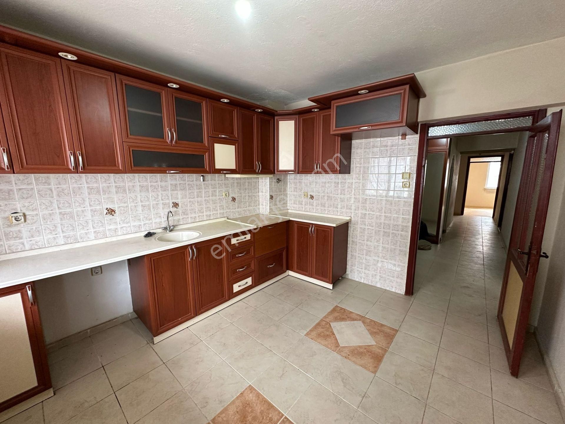 🏡 Göl-san Gayrimenkul’den 🏡 Yıldıztepe Mah. Fırsaatttt 3+1 Daire