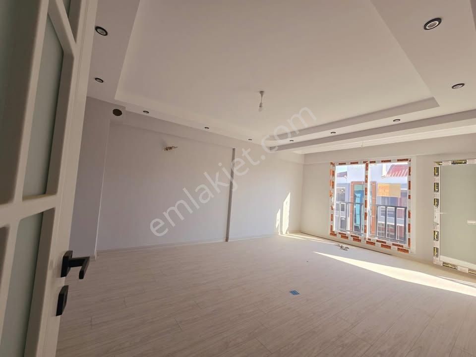 Nazilli🏡emlaktan-satılık Zaferde Dibekçi Mevkiinde 3+1 Lüx Daire