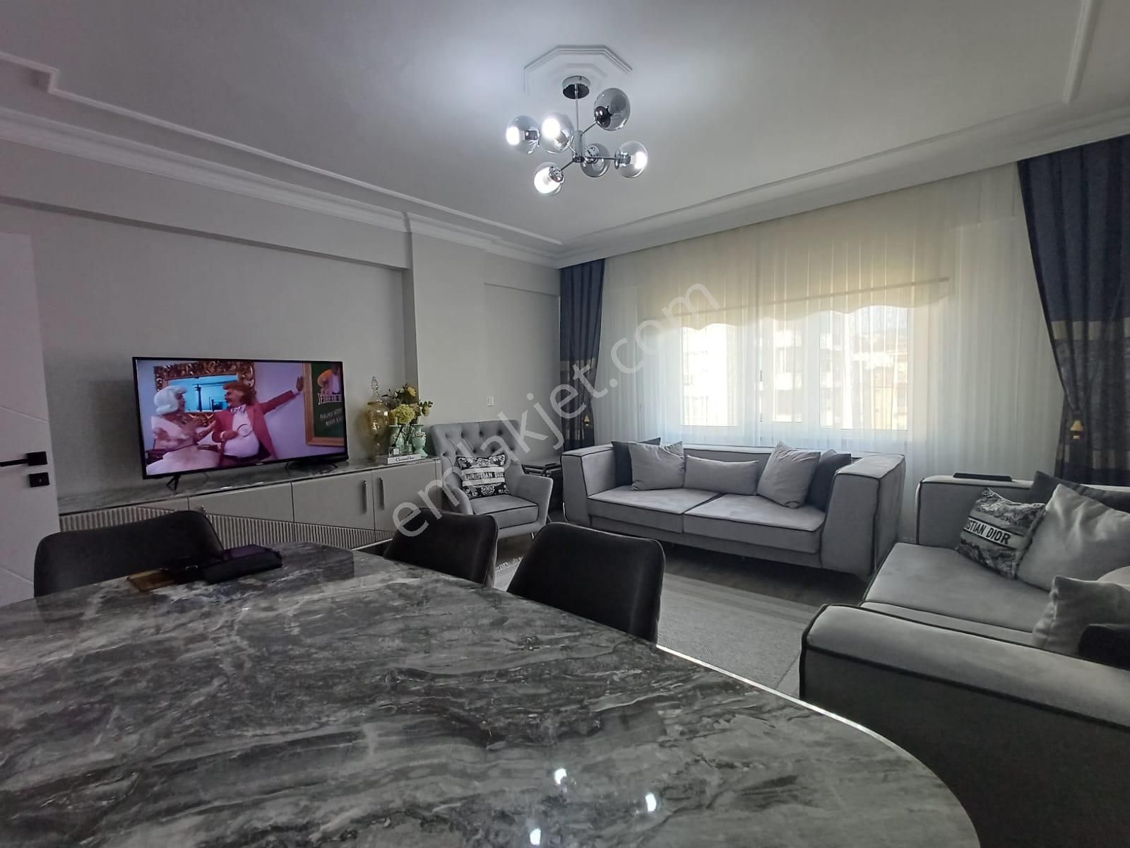 Gümüşpınar Mah Site İçi 35m2 Arsa Paylı 3+1 Kapalı Balkonlu