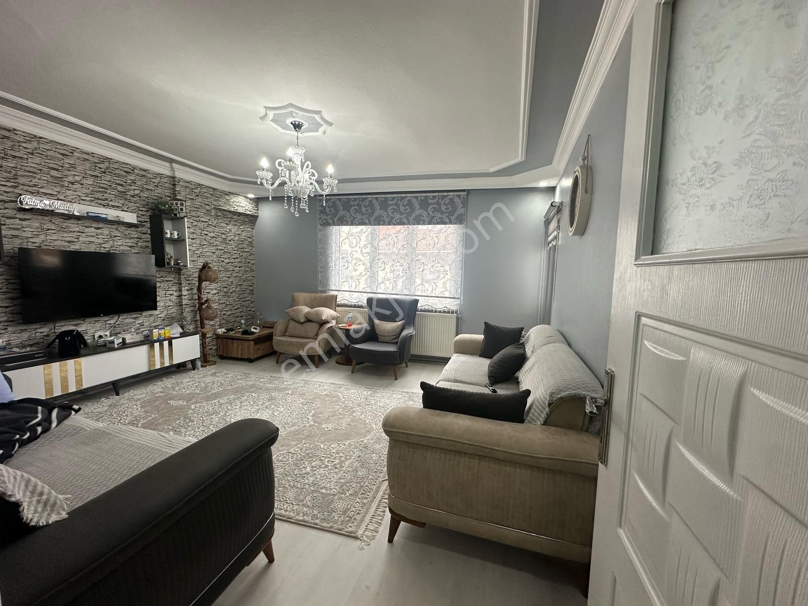 Bursa Emlak Alem-i Çarşı Merkezinde Sıfır Ayarında 2+1 90 M2 Acil Satılık Fırsat Daire
