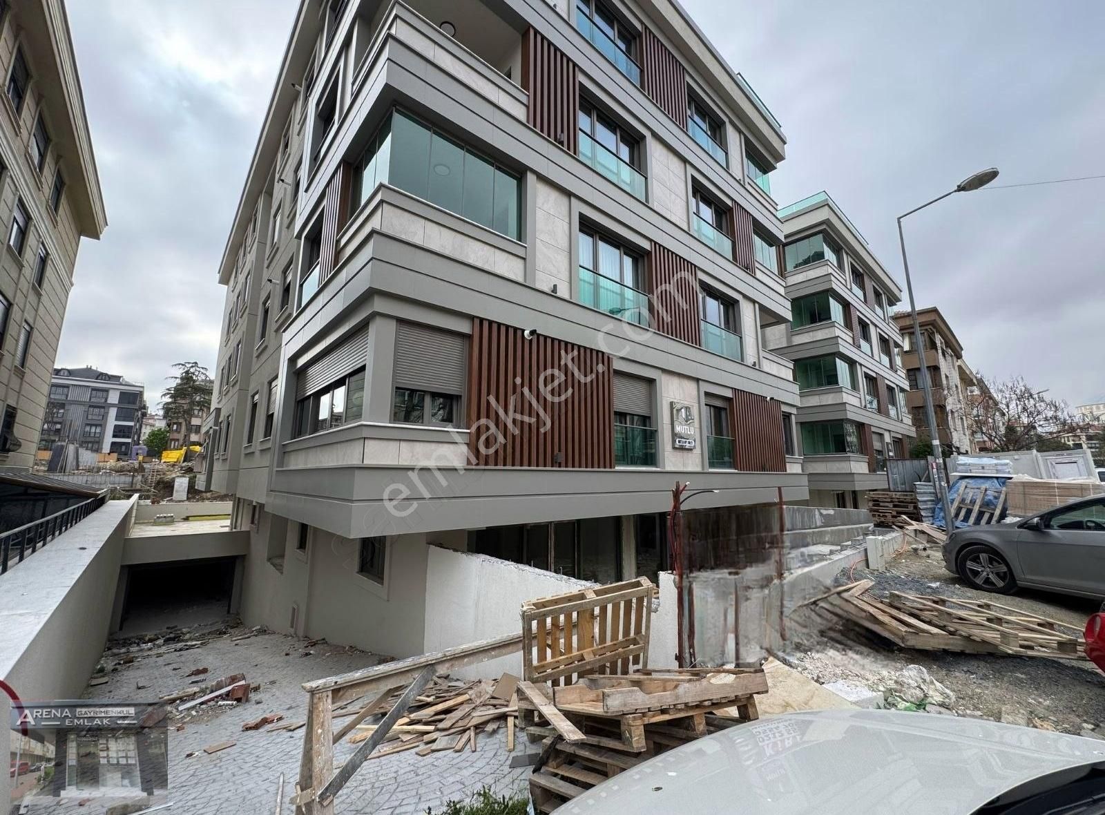 B.evler Sadri Alışık Parkı Civarı Sıfır Binada 2+1 75m2 1.kat