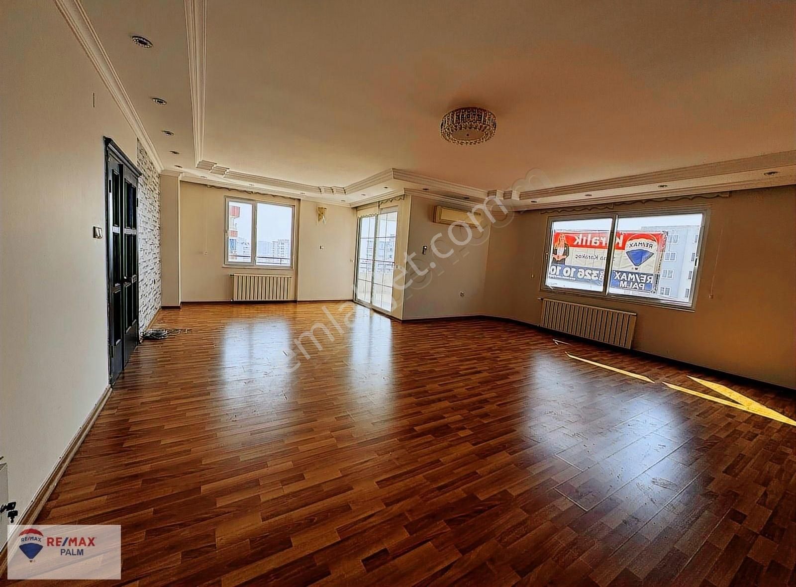 Remax Palm'den Karabulutlar 2de Deniz Manzaralı 4+1 Kiralık