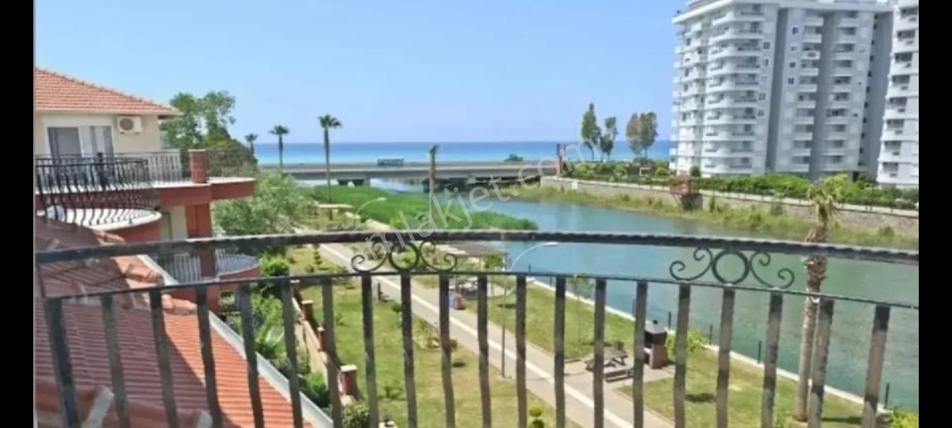 Satılık 4+1/260 M2 Villa Antalya Alanya Kentsel Dim Willaları