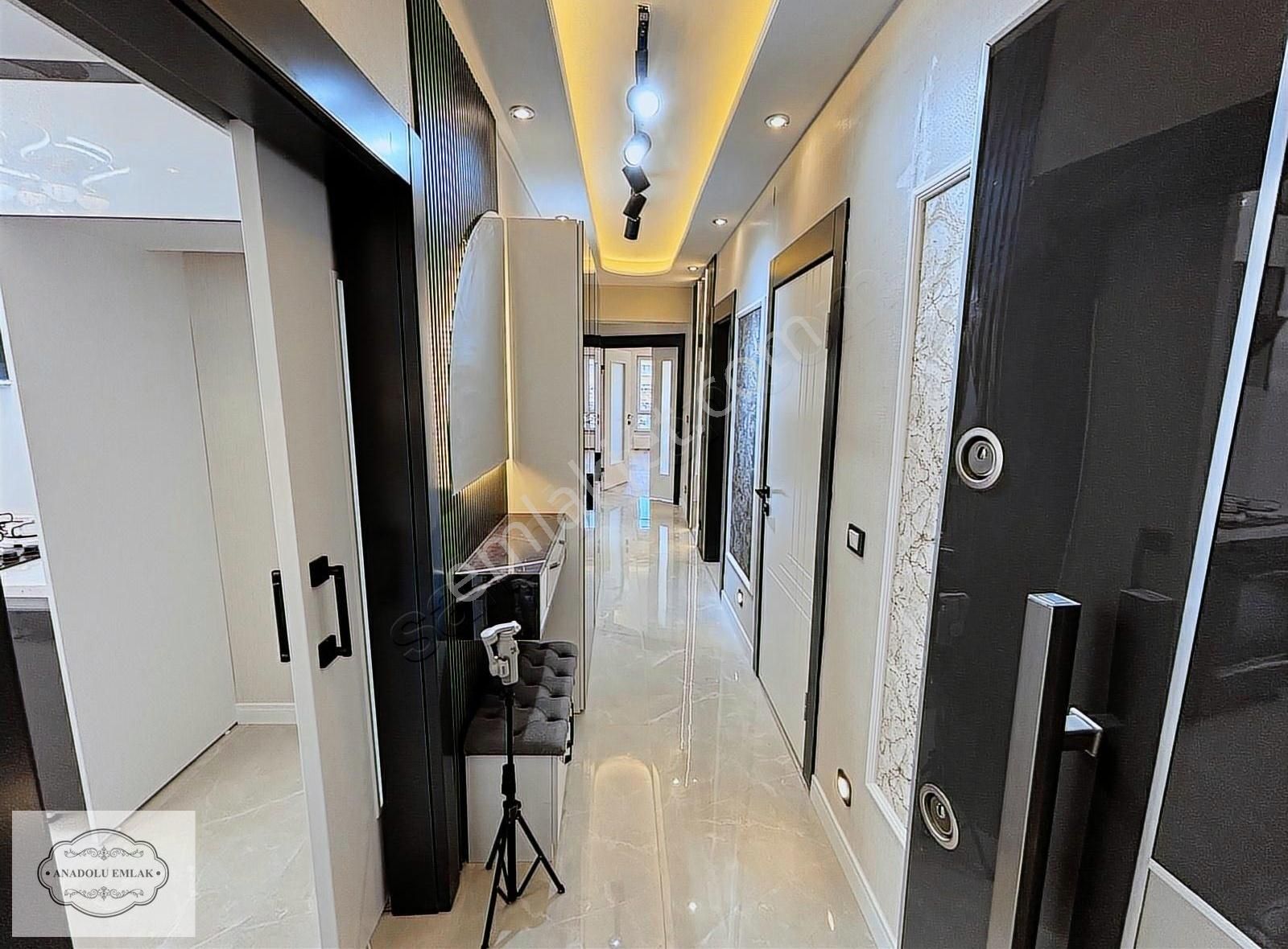Anadolu'dan Ara Kat Güney Cephe Vadi Park Manzaralı 3+1 Lüks Yap