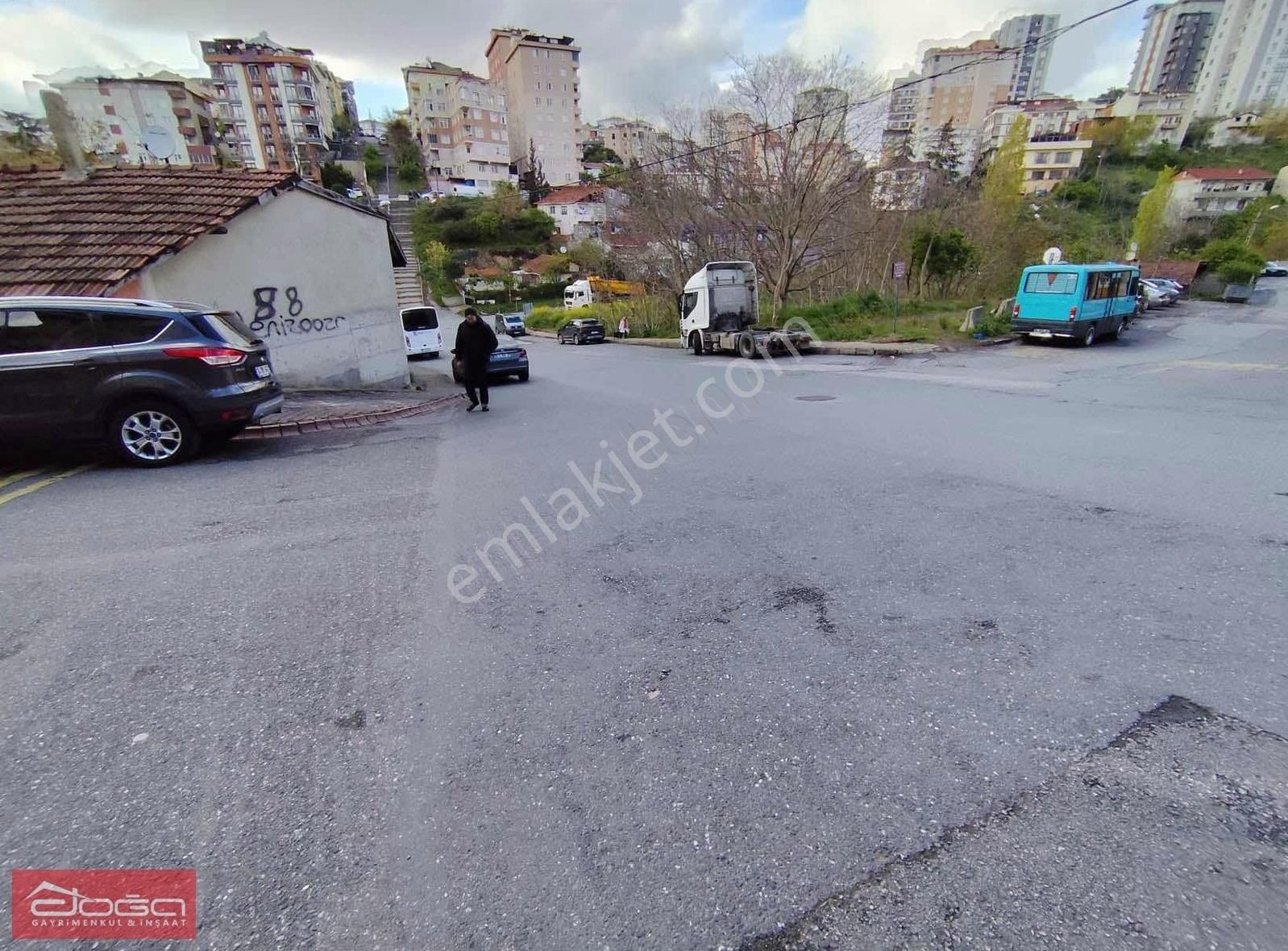 Ömraniye Site Mahalesi Nde Kiralık Dükkan