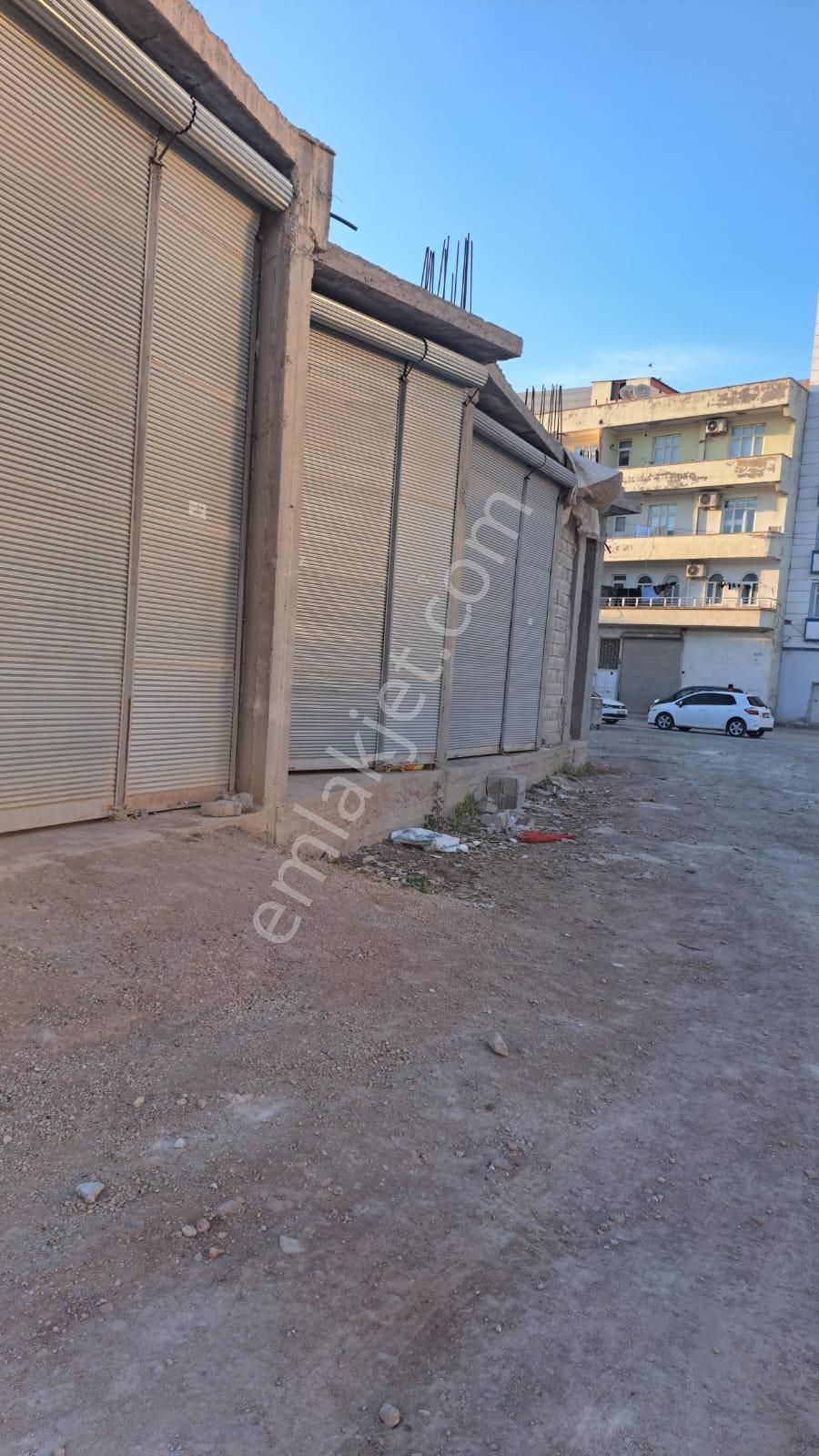 Ziyaret Yolunda 7 Kat İmarlı Hazır Yapılı Ambar