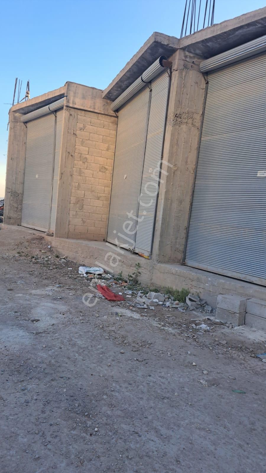 Sanliurfa Suruç'ta Ziyaret Yolunda 7 Kat İmarlı Hazır Yapılı Ambar - Görsel 3