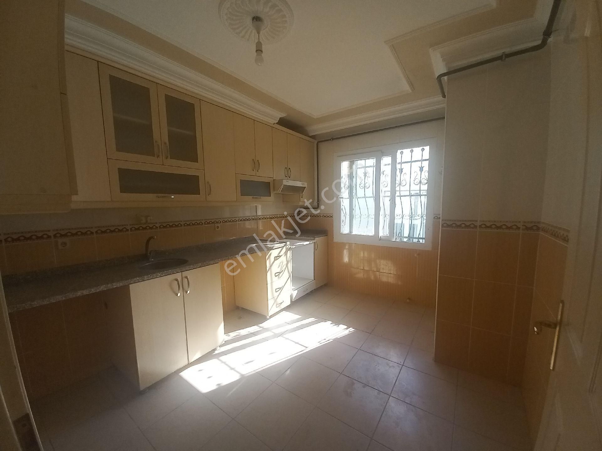 Bahçeşehir Mahallesinde Kapalı Mutfaklı Geniş Oturumlu Daire!!