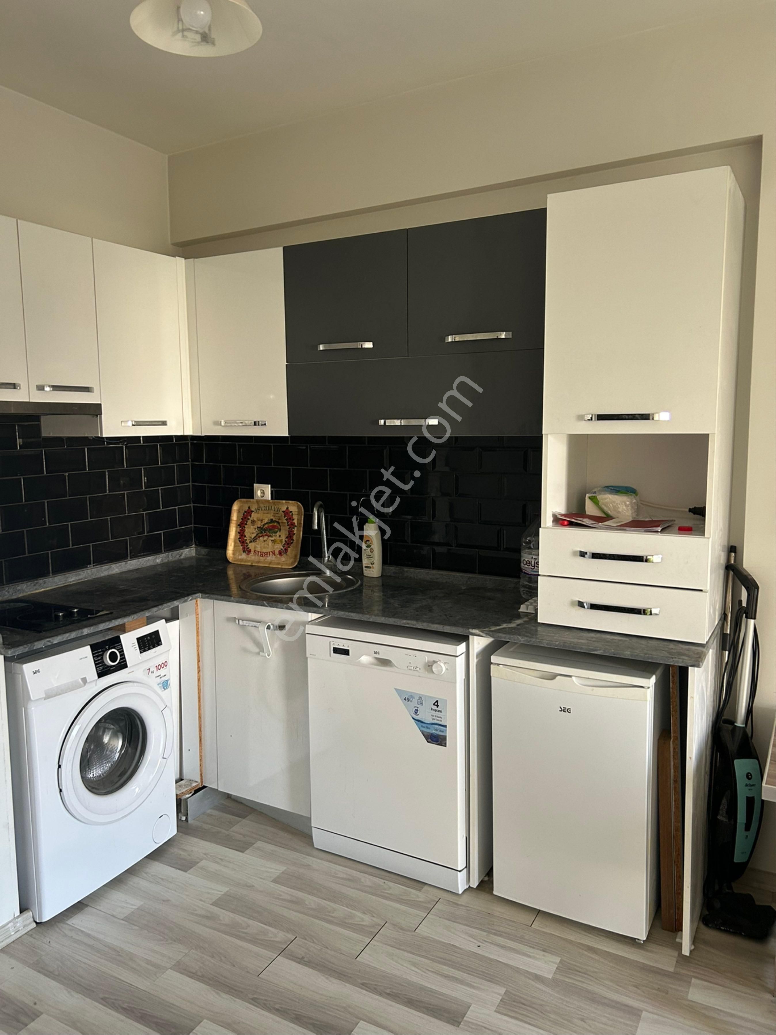 Sahibinden Seyrek Studio City Eşyalı 1+1