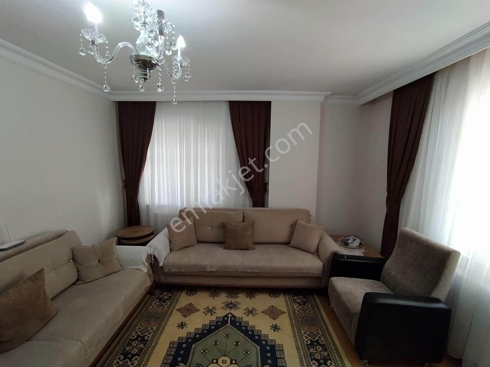 Mertcan Dan Yakacık Meydana Yürüme Arakat 2+1 Kapalı Balkonlu