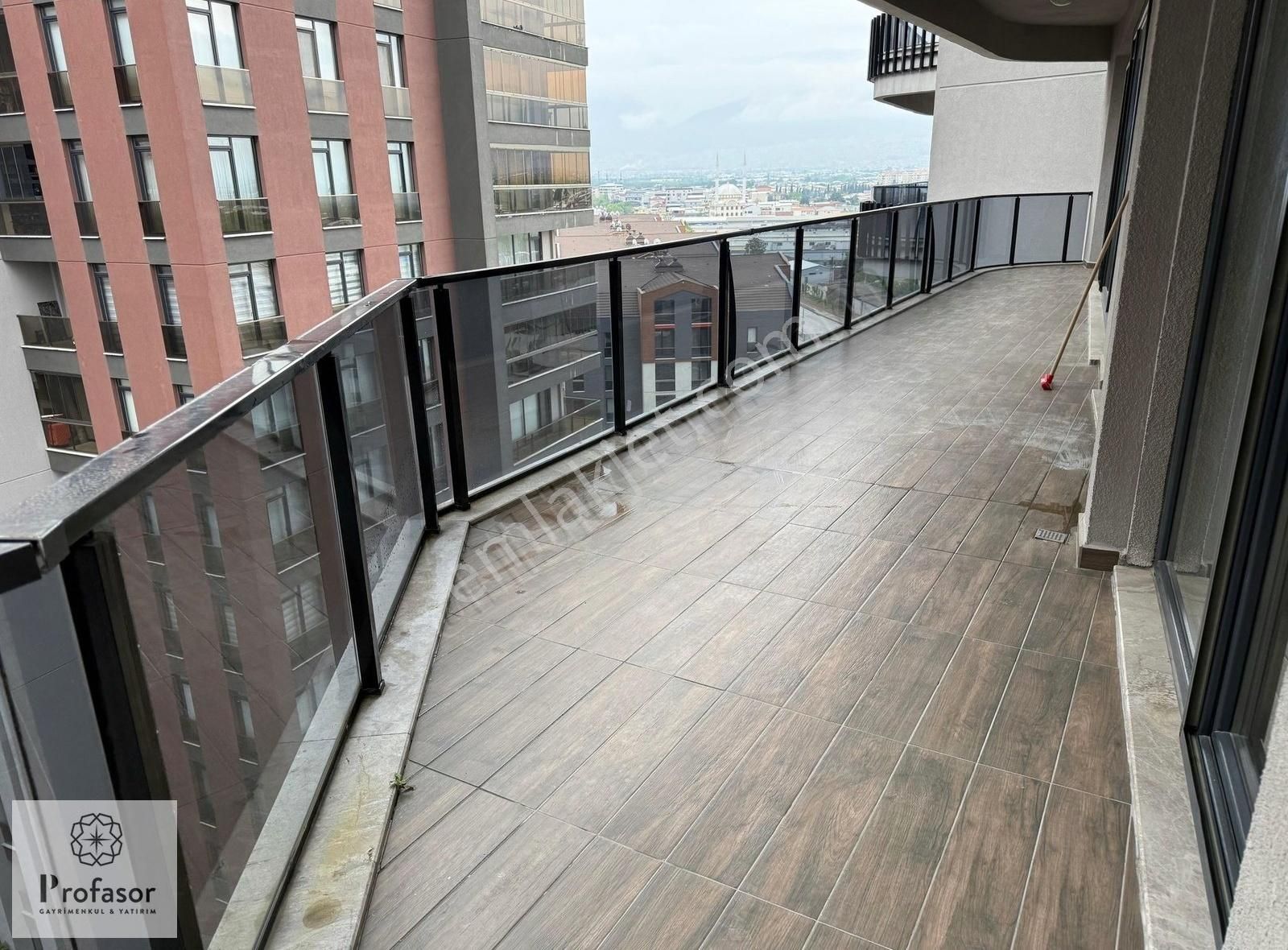 Profasor *dan Kiralık 2.5+1 Rezidans Alpiş Aden House