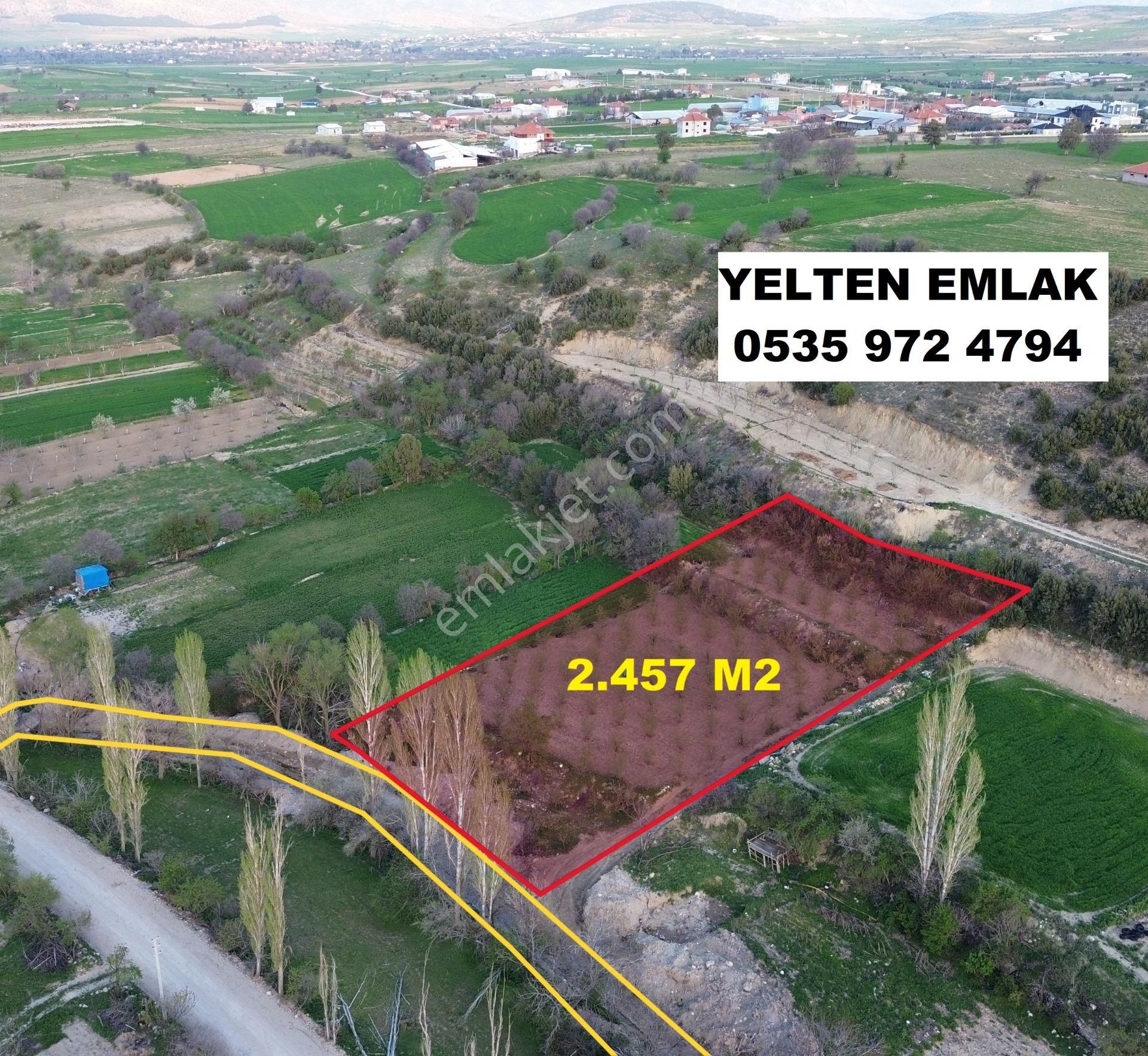 Korkuteli Yeltende 2457 M2 Köyiçinde Yetişmiş Erik Bahçesi