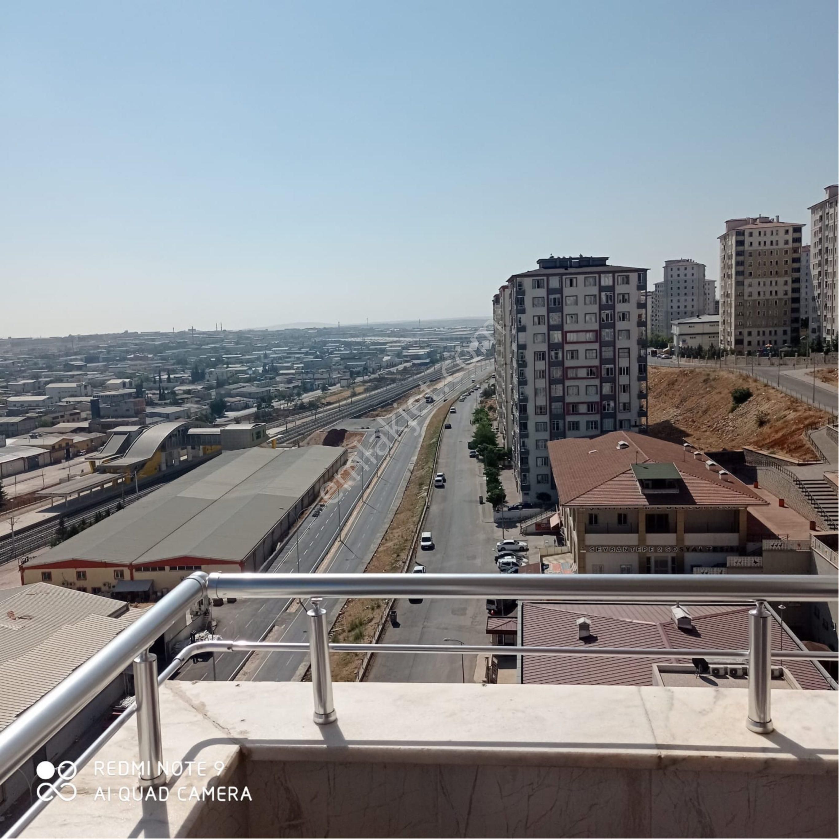 Seyrantepe Tramway Durağına Yakın 2+1 Daiee