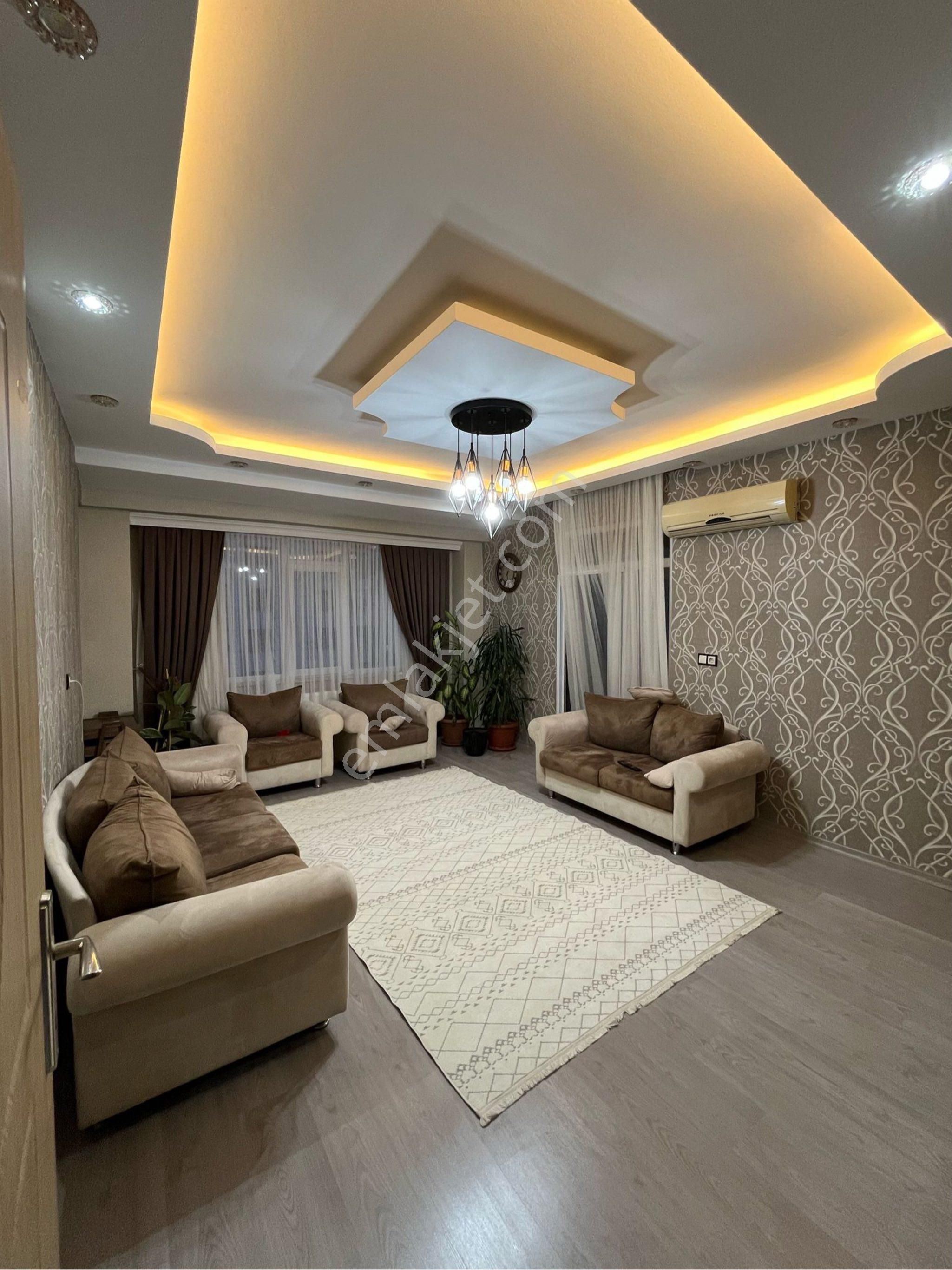 Karaköprü Doğukentte Satılık İçi Full Yapılı 2+1 Daire