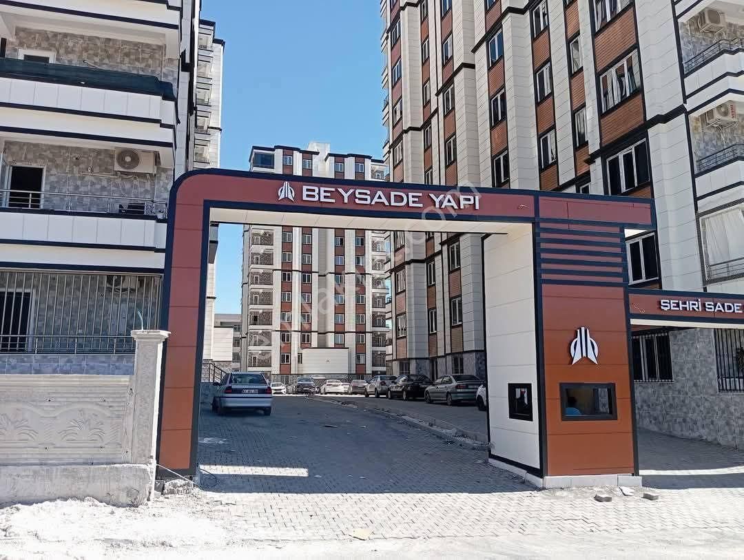 Karaköprü Seyrantepe Mah Beyzade Sitesinde Satılık Daire
