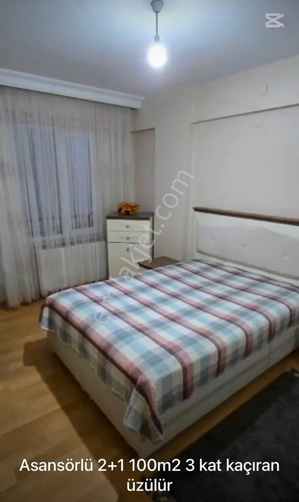 Tuğba Yörür'den Şarkiye Mahallesinde Acillll Satılık Daire