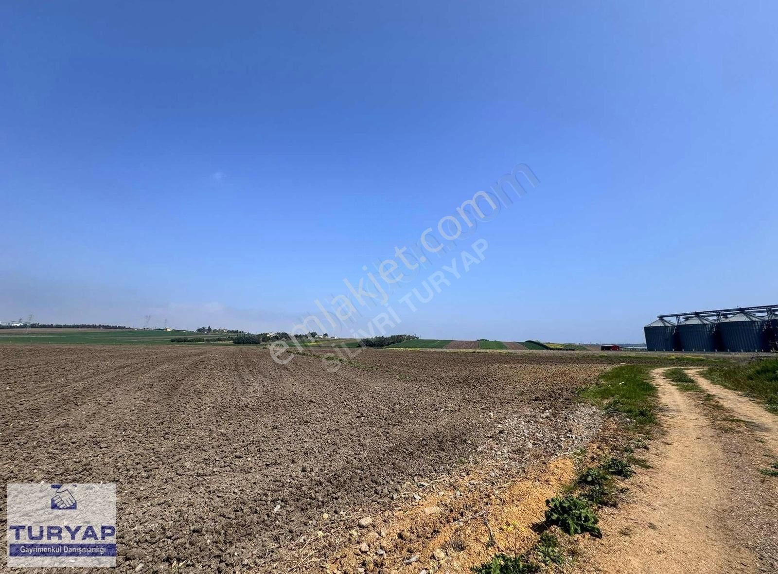 Silivri Kınalıda Satılık Depo Antrepo Sanayi İmarlı Arsa