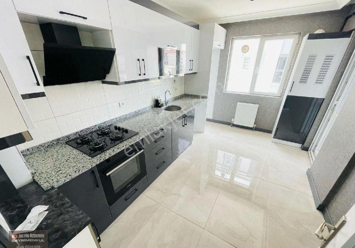 Sincan Yenikent 29 Ekim Mahallesinde Lüks Park Cepheli 3+1 Daire - Görsel 6