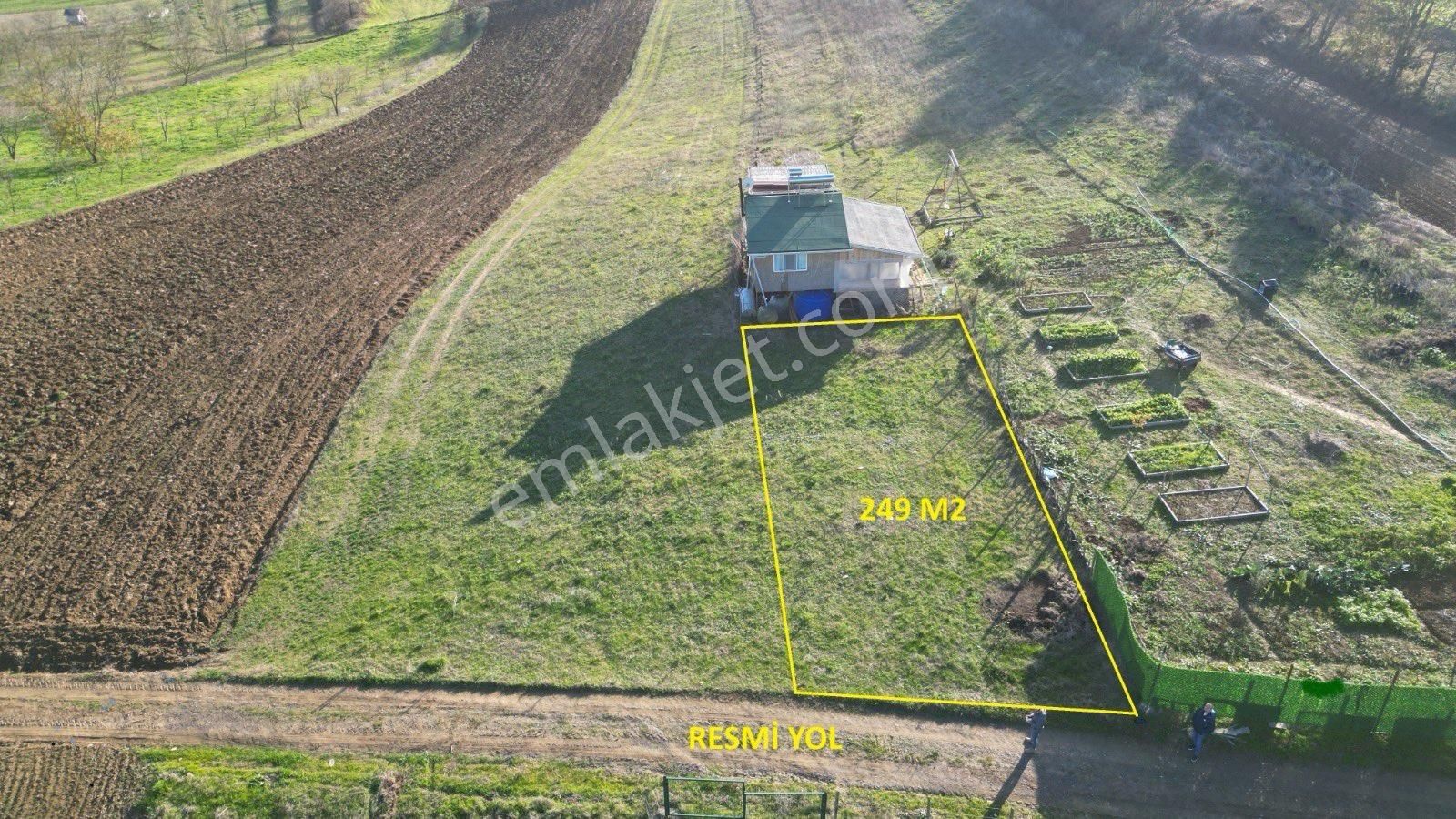 Salmanlıda Fırsat Yollu Arazi