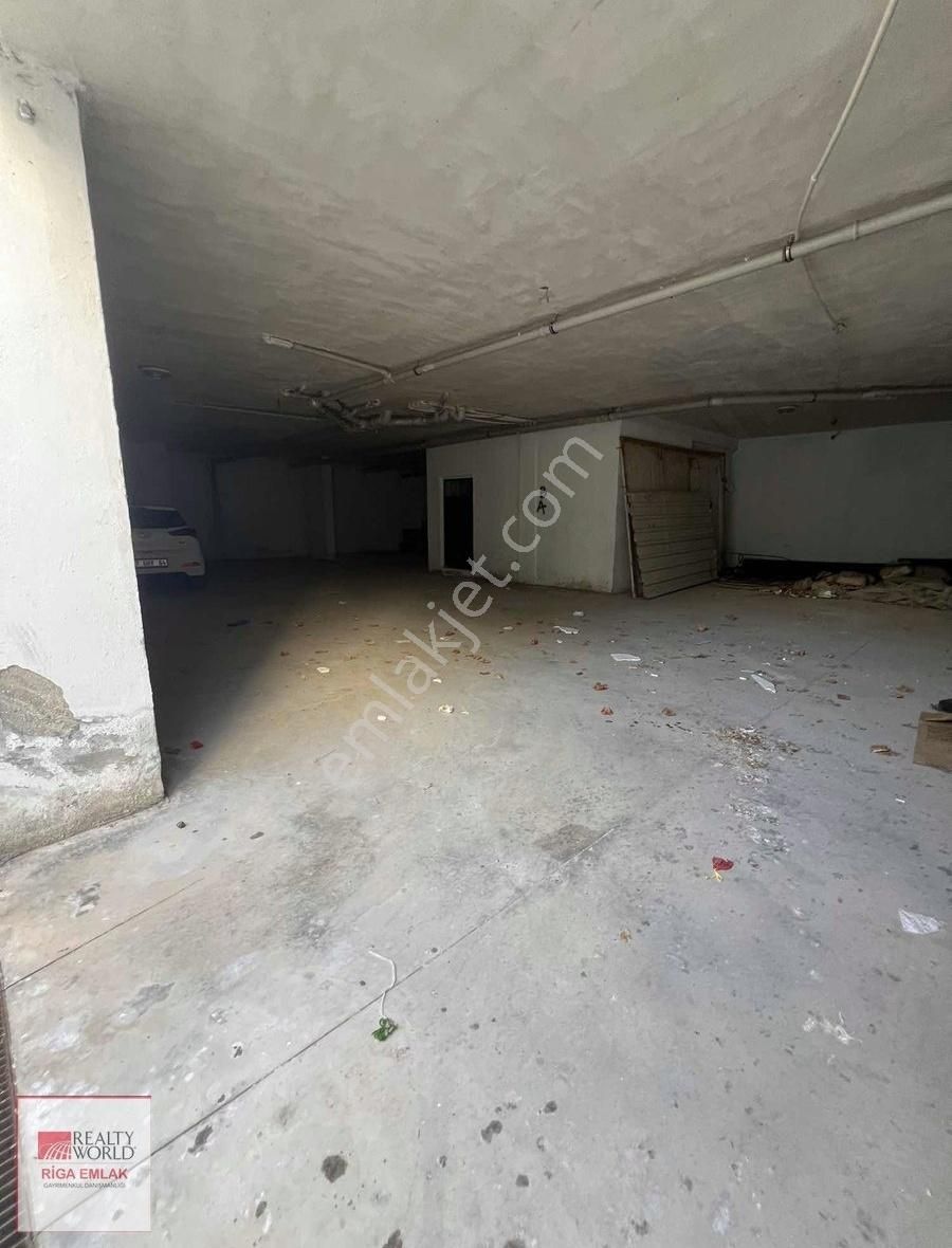 Rigadan Kızıltoprak Mah Satılık 110 M 2+1 Daire Kapalı Otoparklı