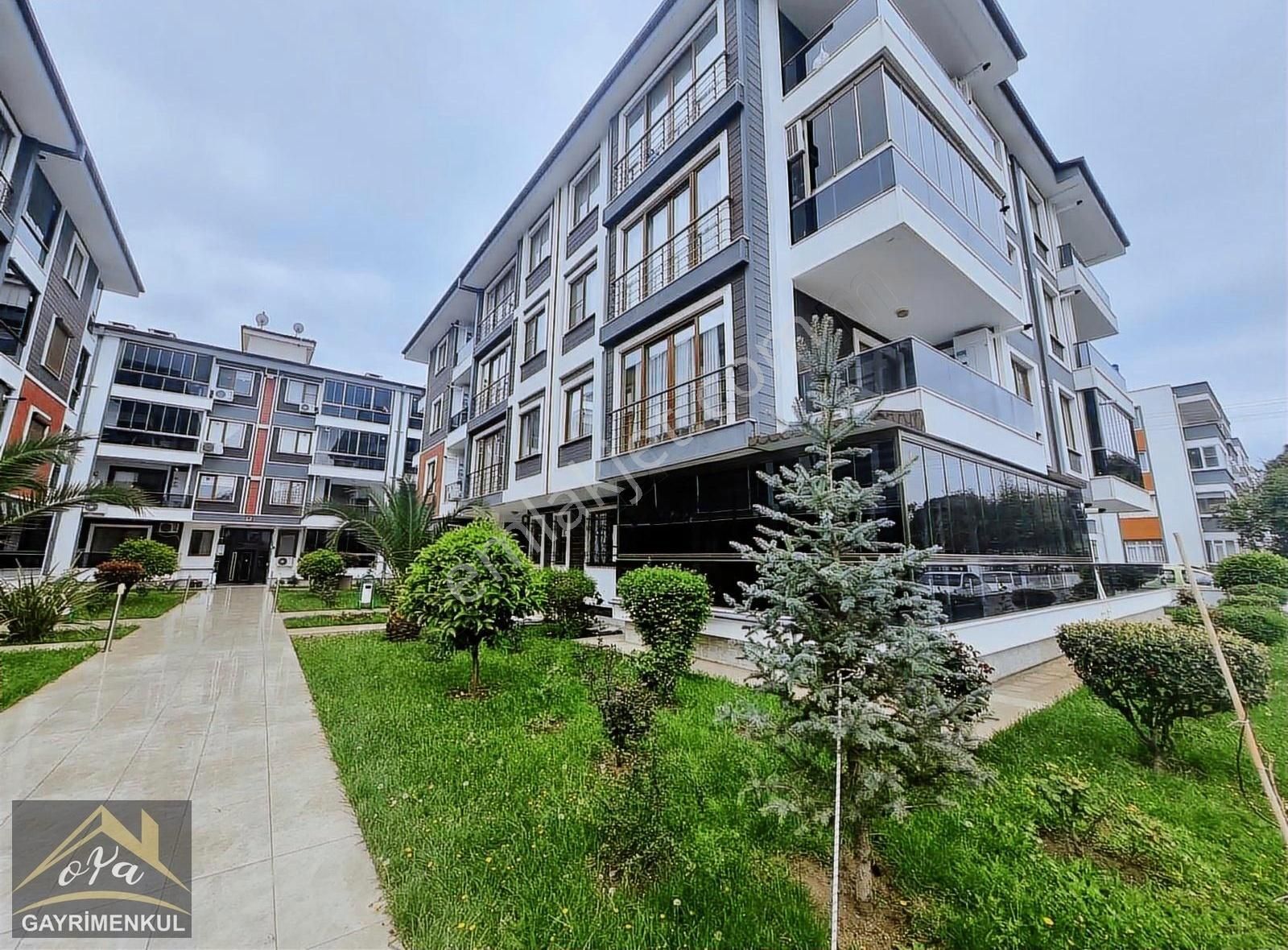 Akçay Oya Gayrimenkul'den Altınkum'da 2+1 Ön Cephe Daire