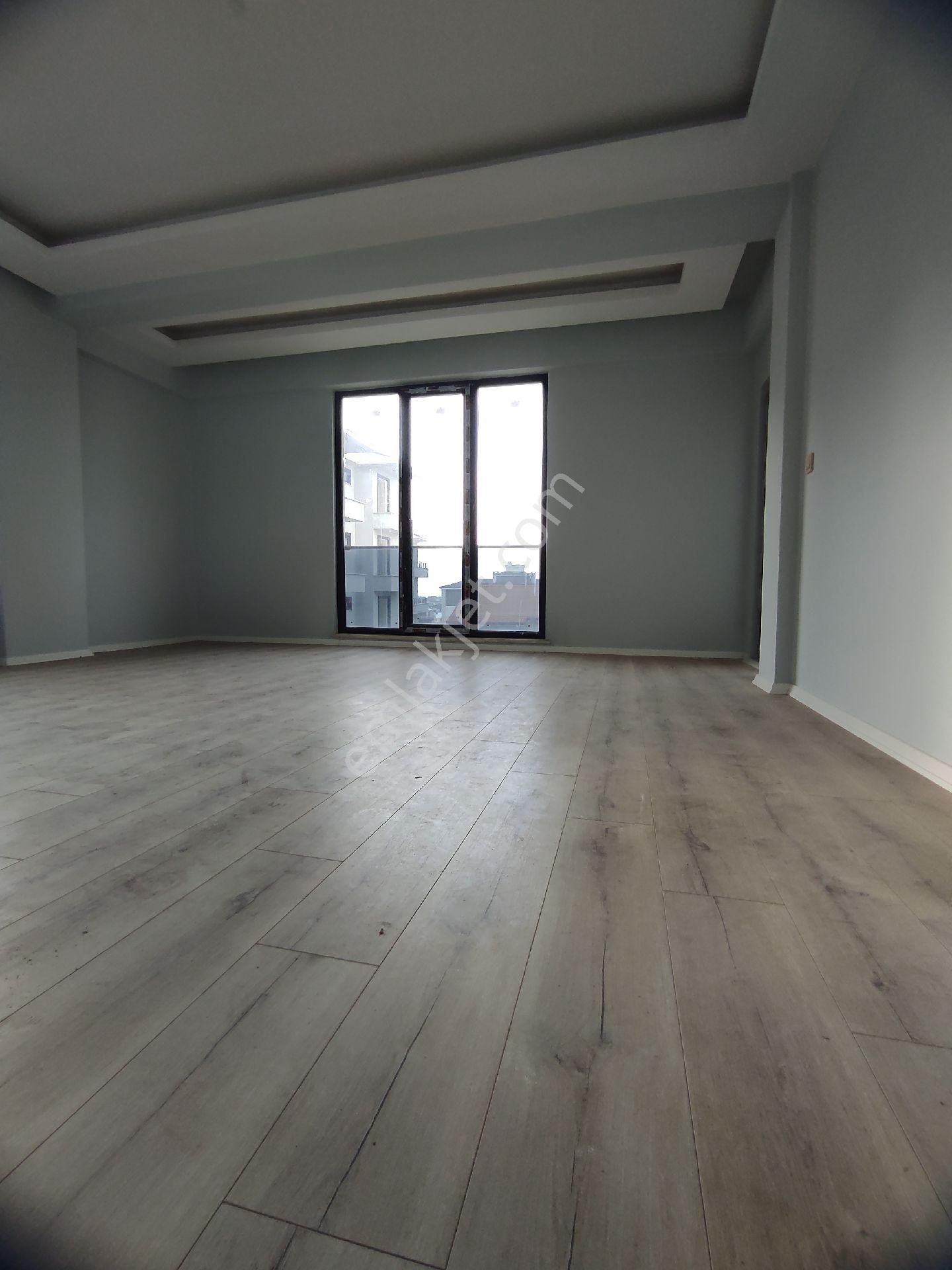 Çiftlikköy M. Akif Mah 3+1 Ebeveyn Banyolu Satılık Daire
