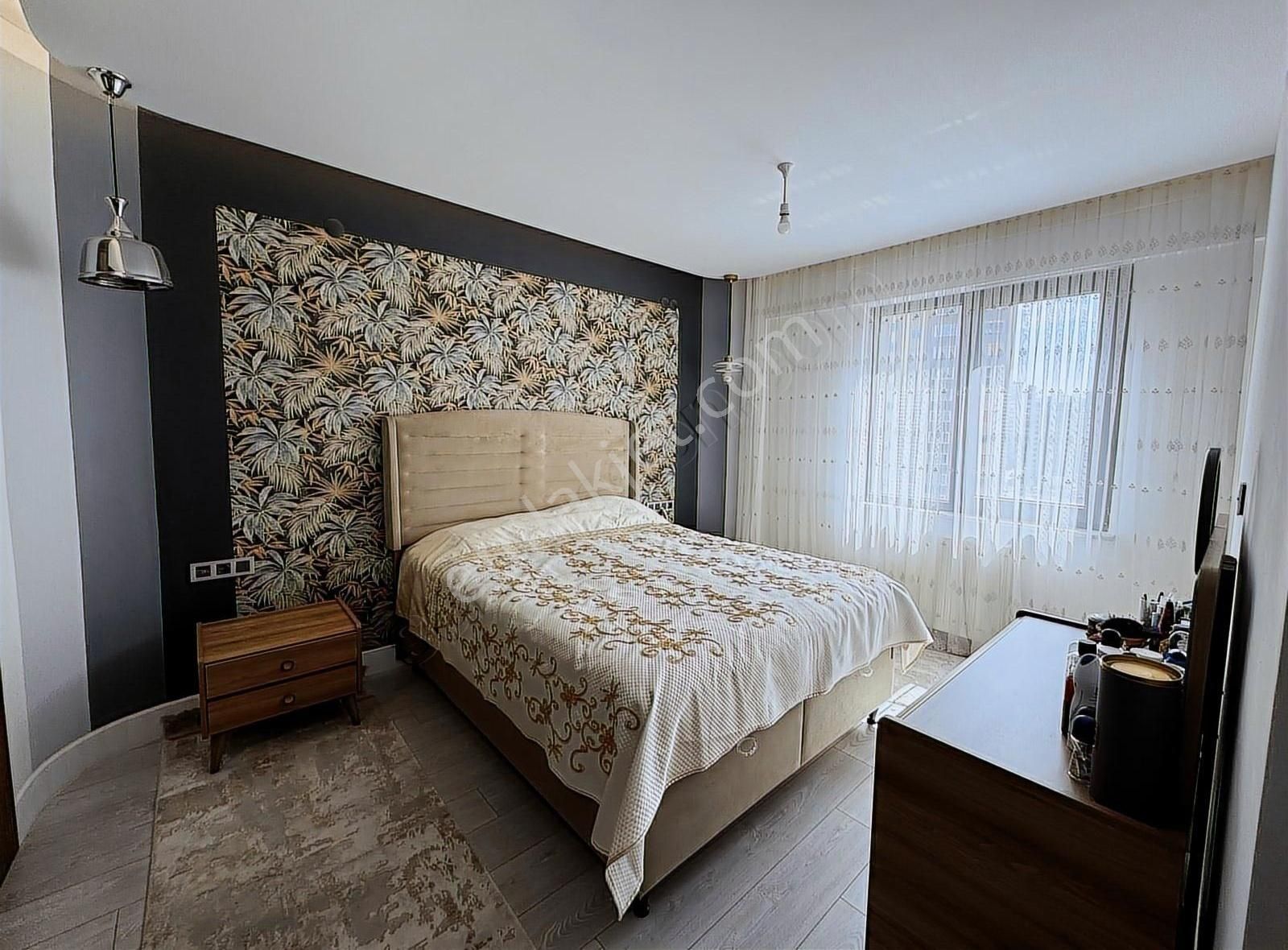 Talas Papatya Caddesinde Kasrı Arvende 4+1 Satılık Daire
