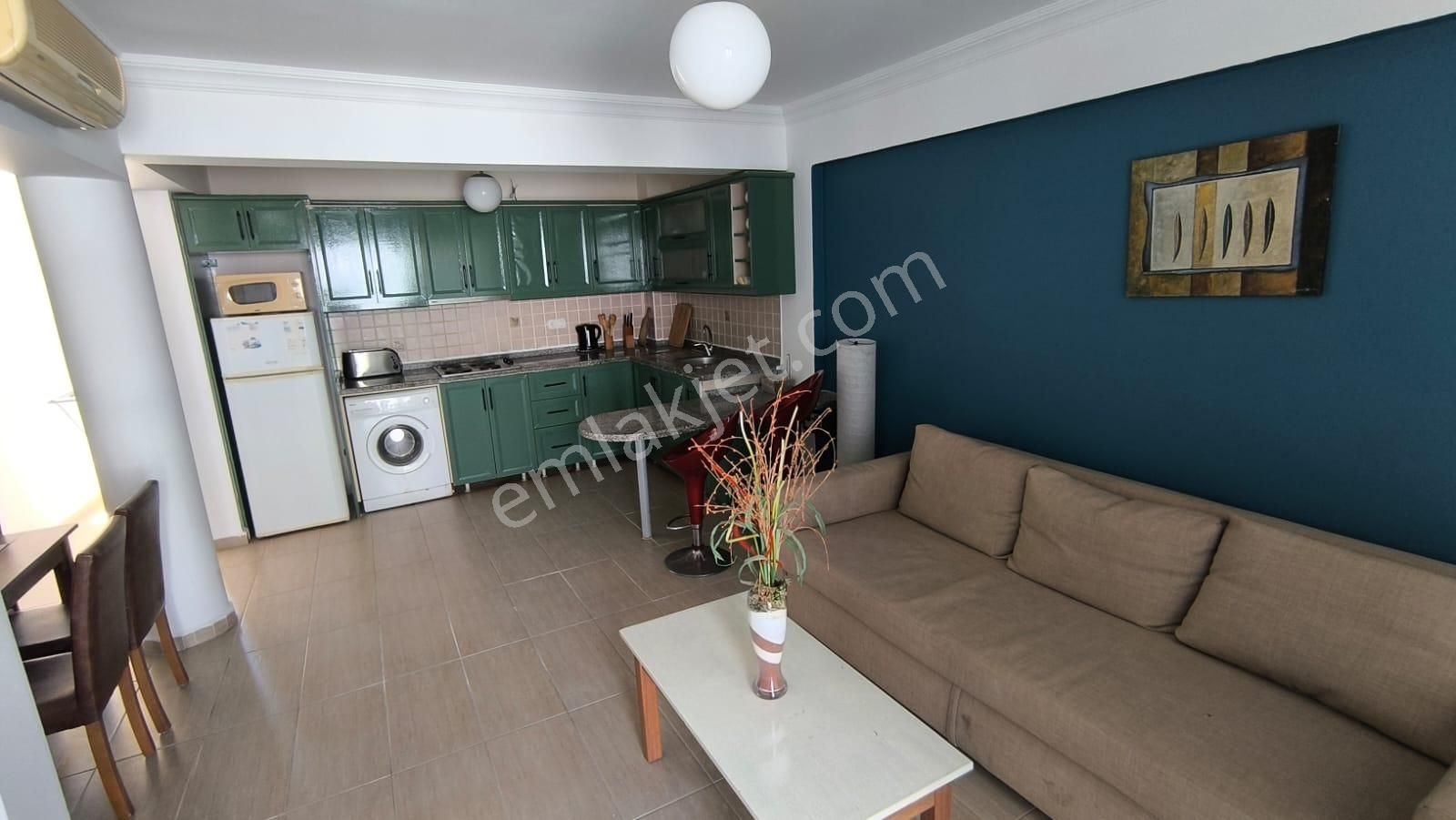 Flamingo Sitesinde Sezonluk Kiralık Deniz Manzaralı