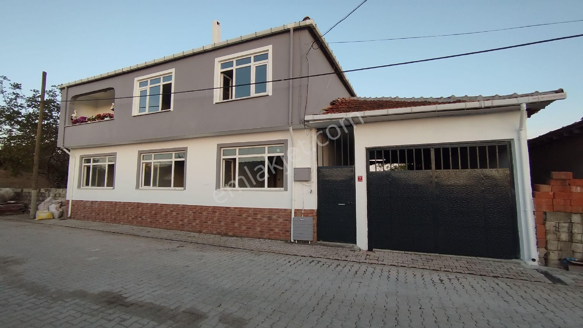2 Katlı Müstakil Bahçeli Köyevi