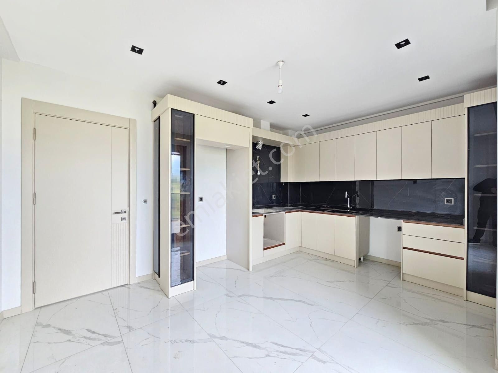 Denizli 1200 Evler De 3+1 170 M2 Panjurlu Lüks Premium Satılık Daireler