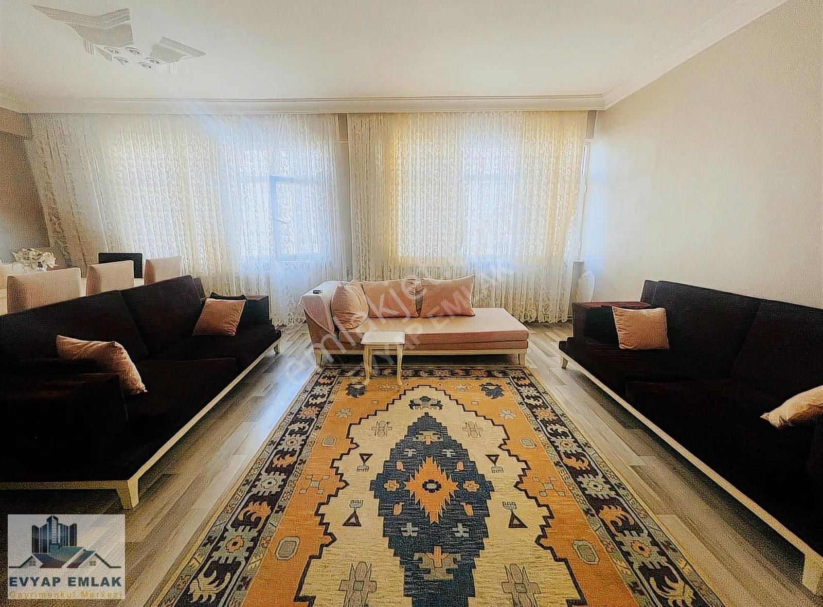 Ev-yap'tan Bahçelievler Yayla Merkezde 145 M2 Geniş Köşe 3+1