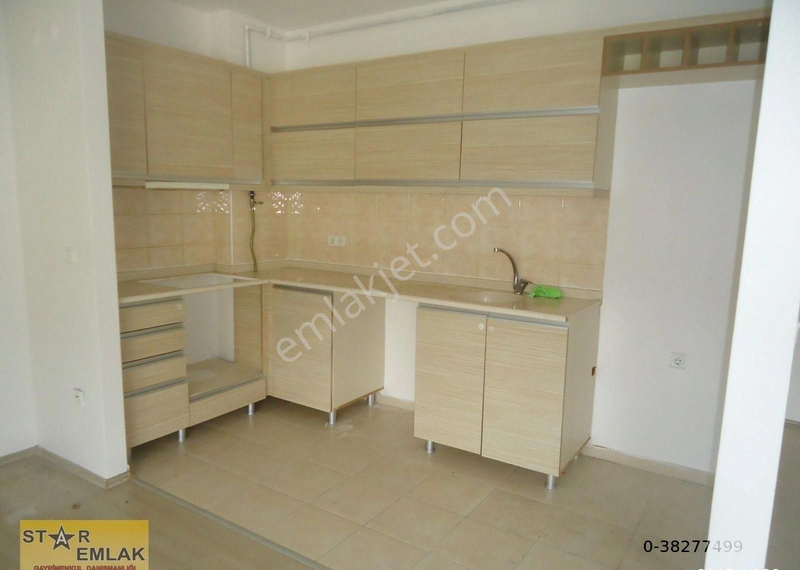 Star Emlakta Doğalgazlı Asansör,otoparklı 2+1 75m2 K/5