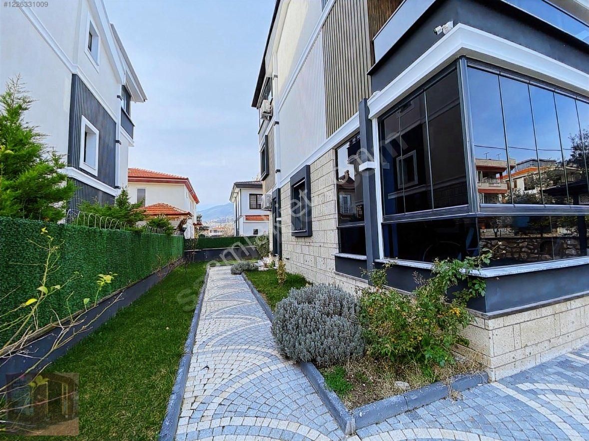 Güçlü Kardeşler Altınoluk Merkezde Tam Müstakil Ultra Lüks Fırsat Villa - Görsel 7