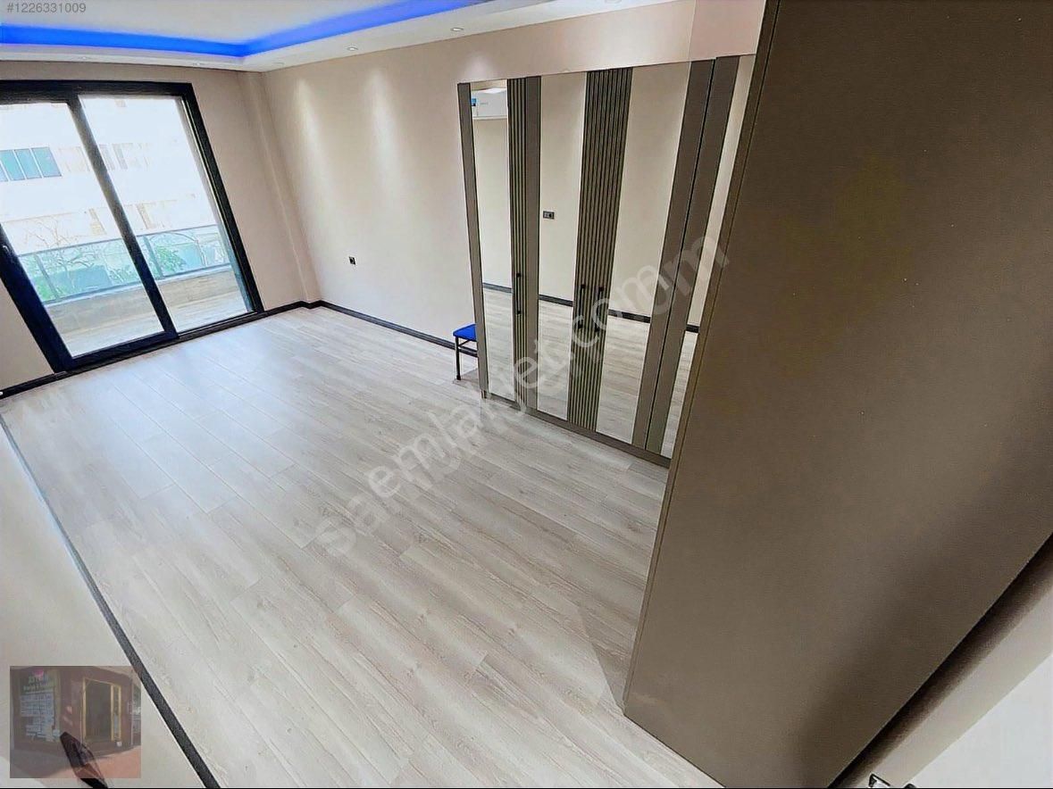 Güçlü Kardeşler Altınoluk Merkezde Tam Müstakil Ultra Lüks Fırsat Villa - Görsel 22