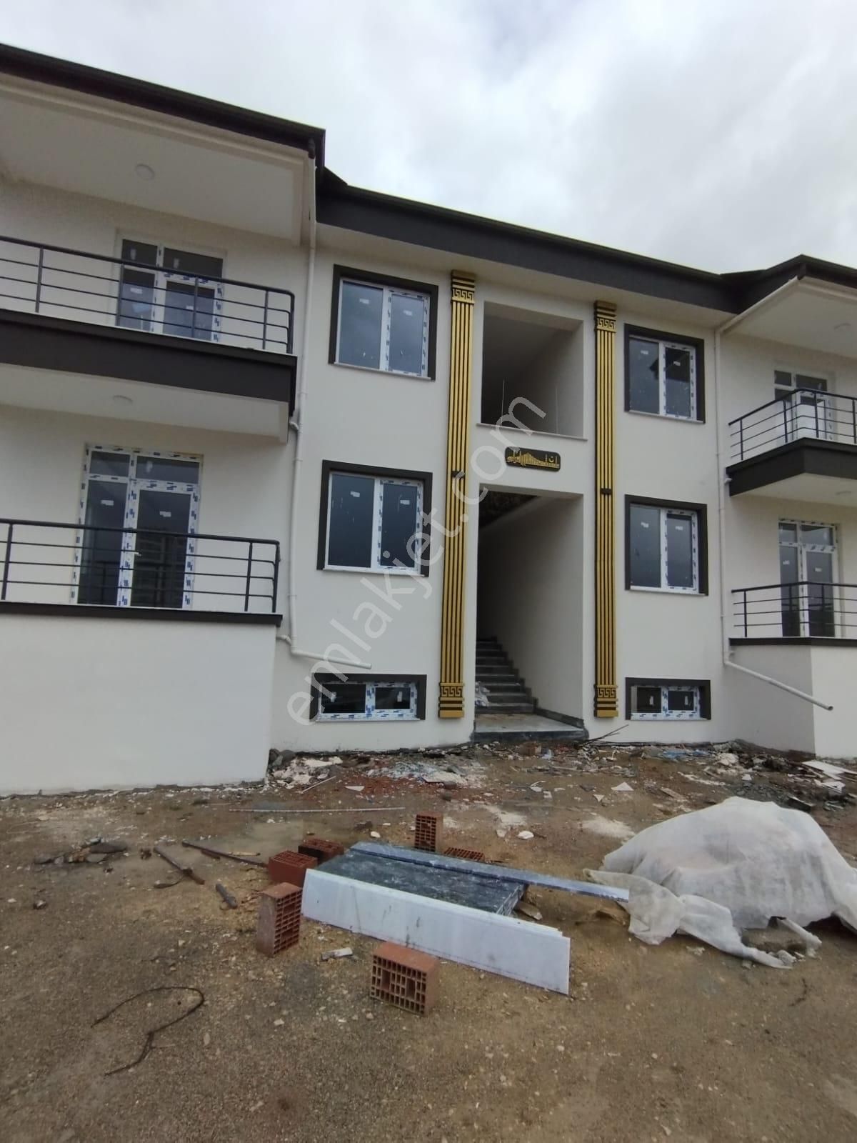 Afyon Karşıyaka Satılık 3+1 Daire