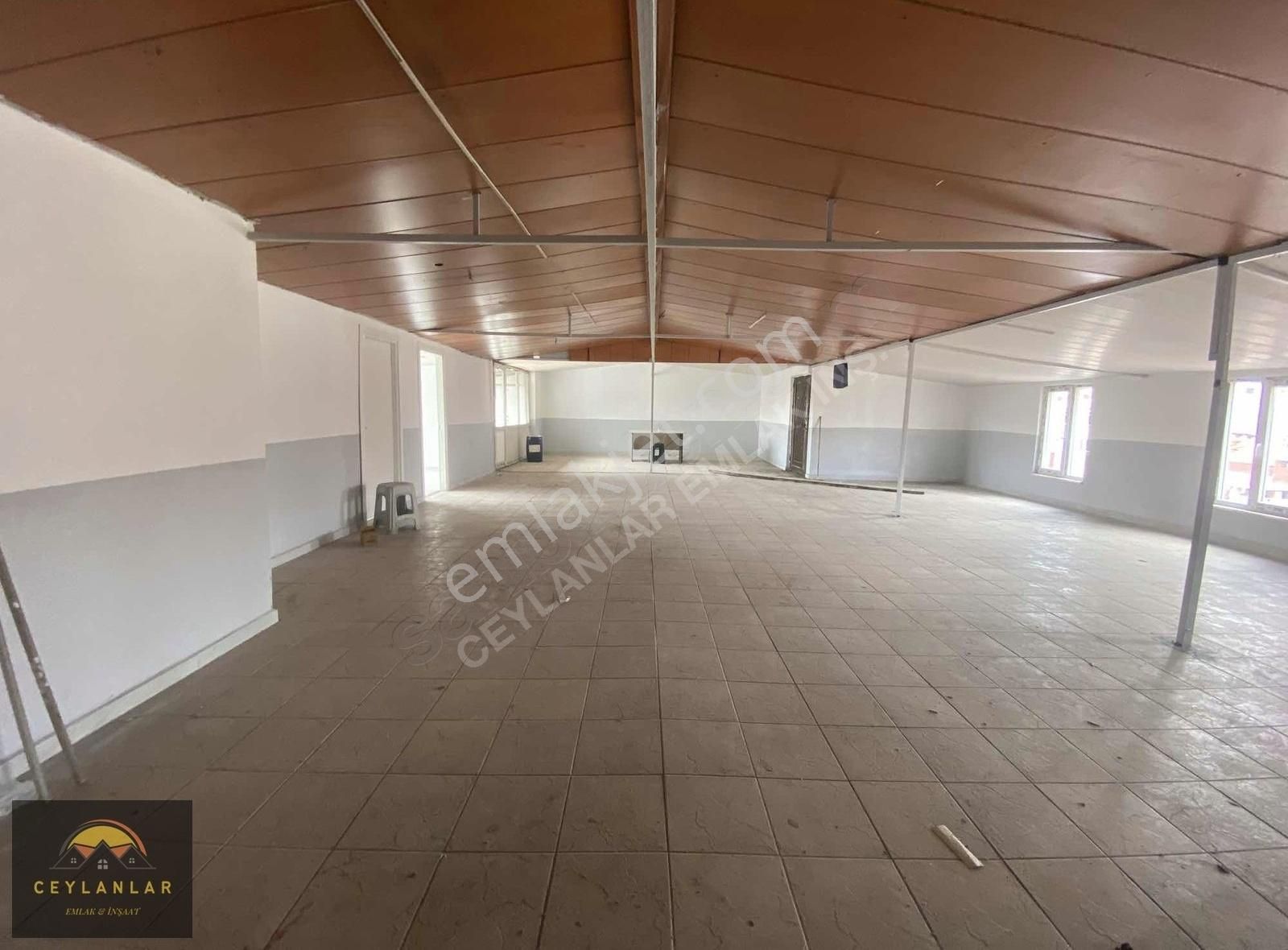400 M2 İmalata Uygun