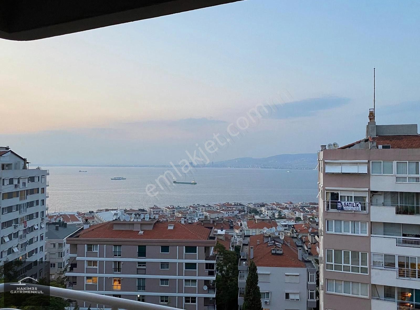 Hakim 35 Gayrimenkul'den-inönü Caddesi Üzeri 3+1 Deniz Manzaralı