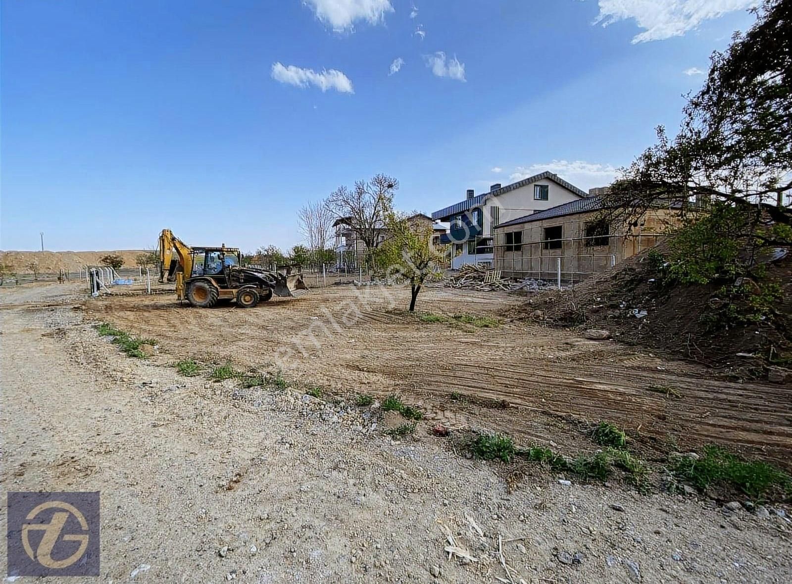 Kaş Caddesi Yanı 20 Mt Yol Cepheli İmarlı Arsa