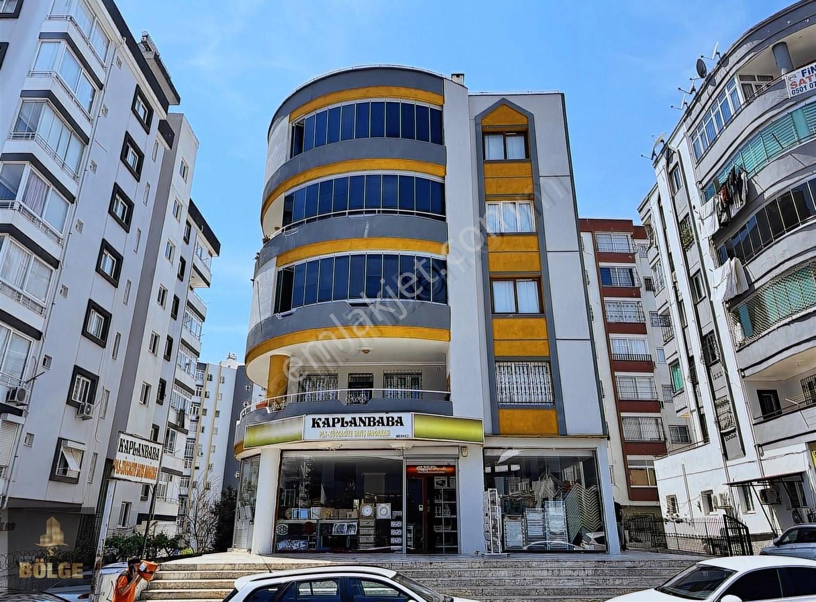 Bölge'den Varda Koleji Civarı Cadde Üzeri 320 M2 İşyeri