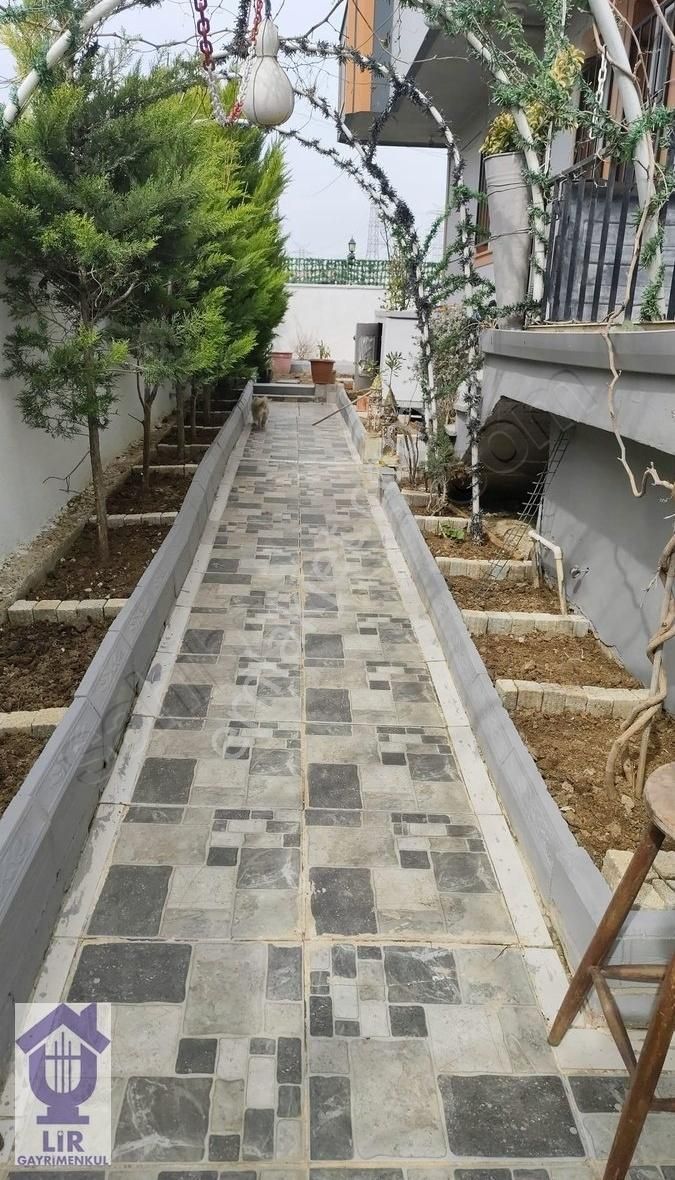 Sultanköy De Deniz Manzaralı Güzel Konum Da Satılık Villa