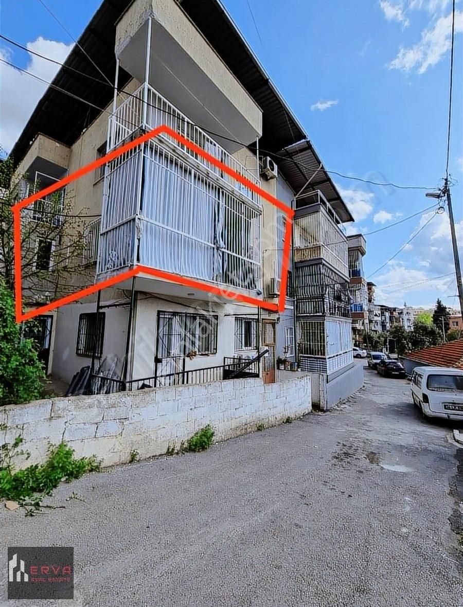 Aydın Mahallesinde Geniş Ve Kullanışlı 2+1 Daire