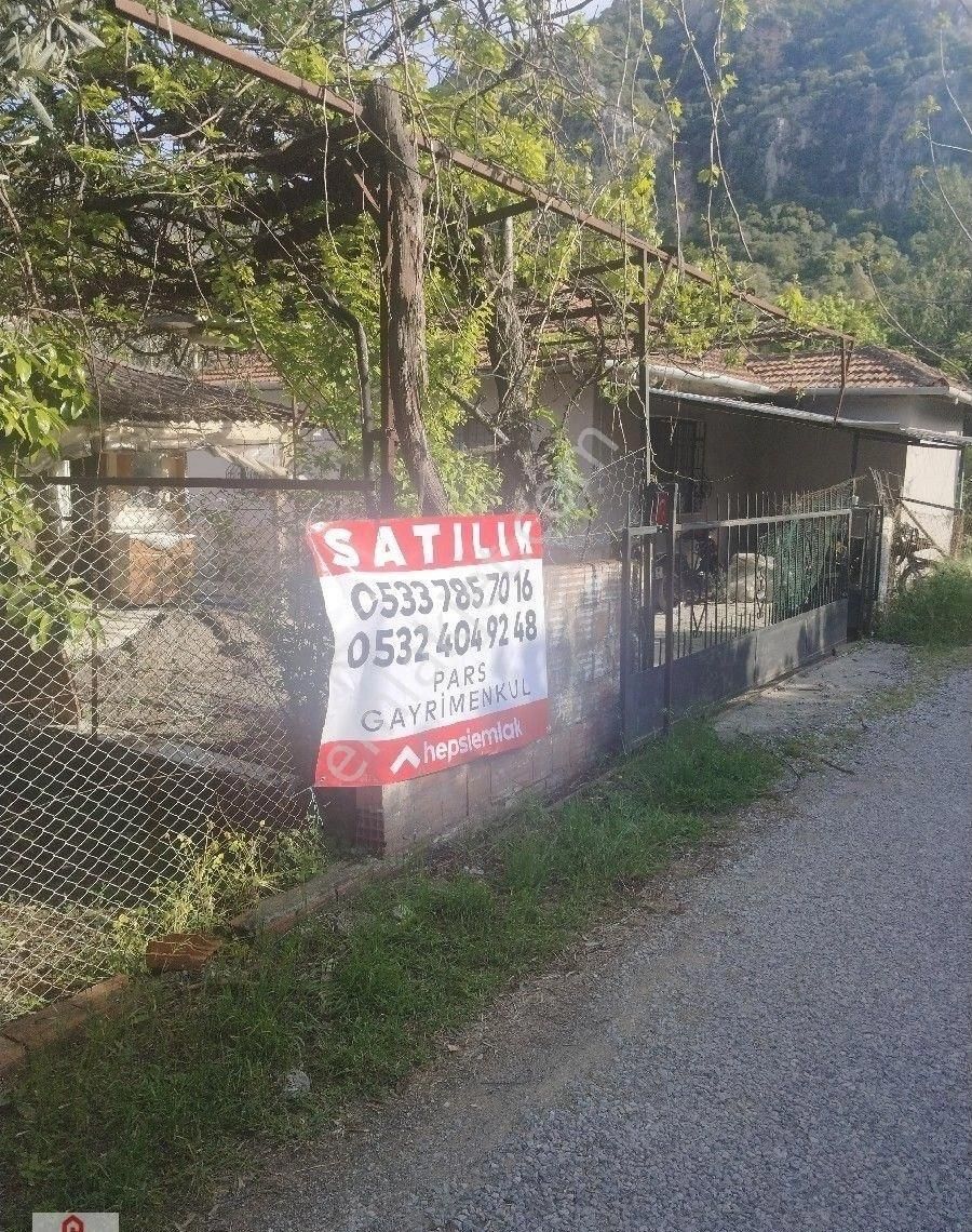 Muğla Ortaca Okçular Da Satılık İçinde Köy Evi Olan Tarla