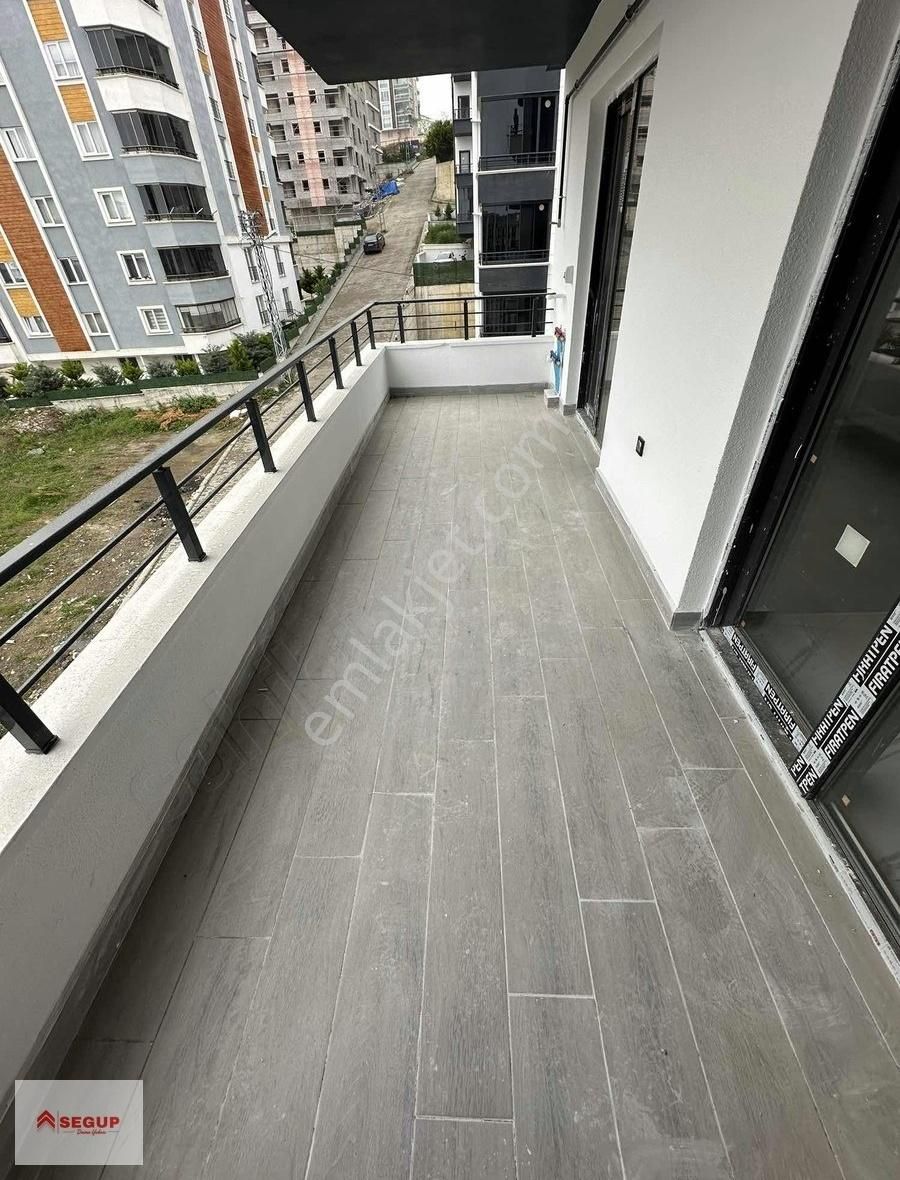 Segup'tan Yenimahallede Satılık 2+1 Daire