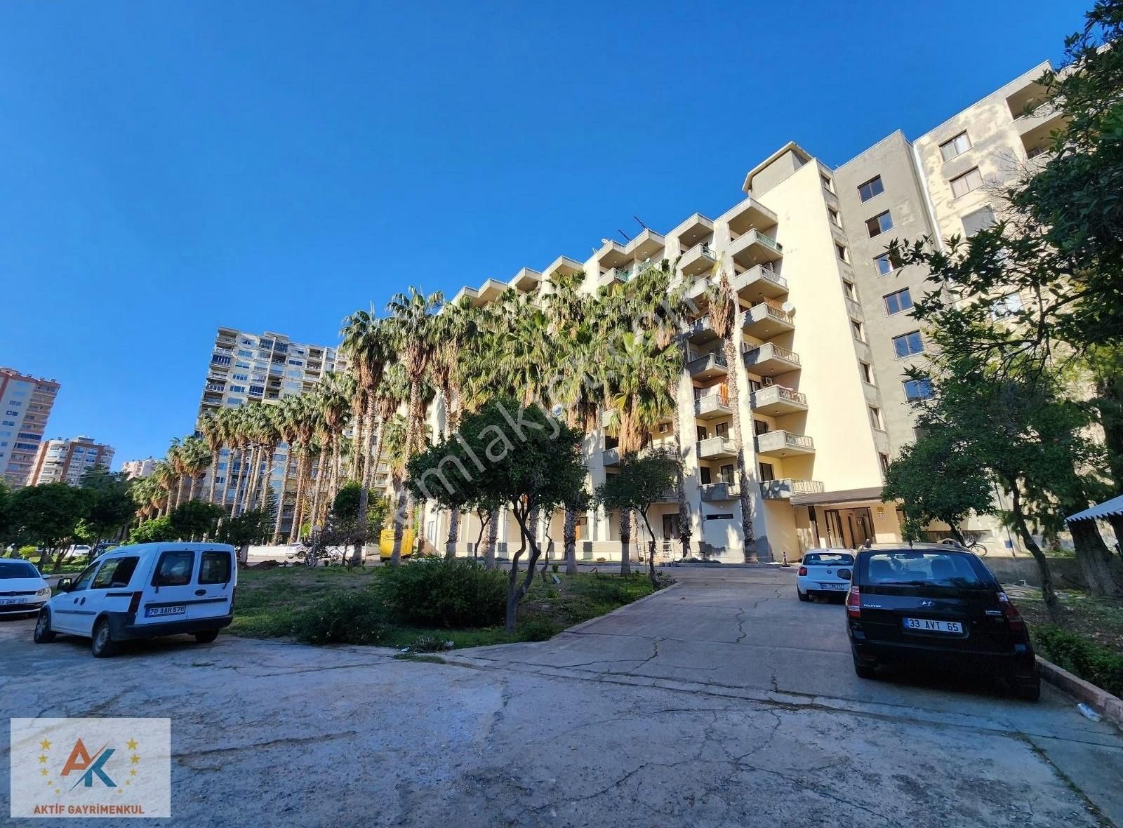 Aktif'den Soli Sitesi'nde Deniz Manzaralı 2+1 Satılık Daire