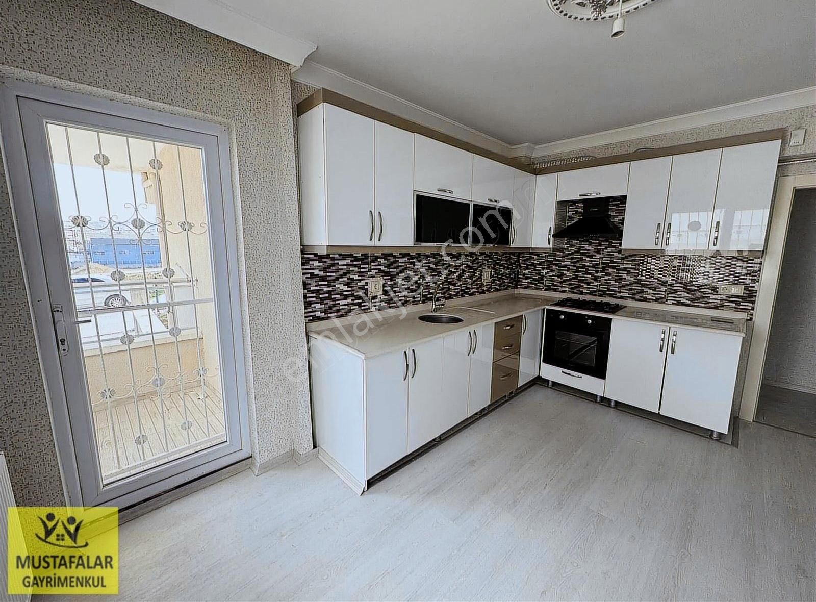 Mustafalardan Merkezde Genıs Masrafsız 100 M2 3+1 Y.giriş Daire