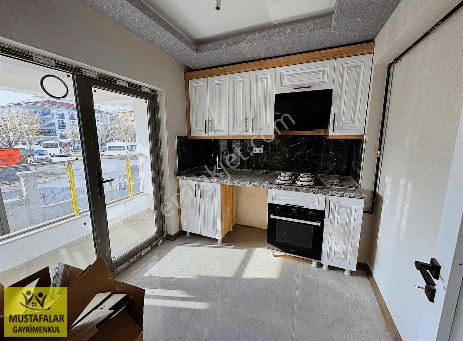 29 Ekimde Kombi Petek Takılı Full Yapılı Sıfır 2+1 Daire