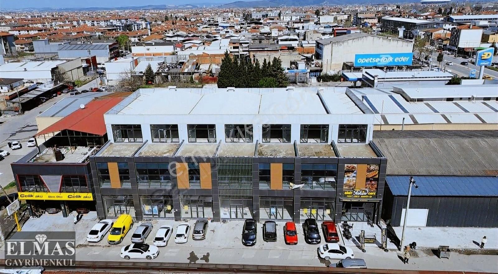 Sakarya Erenler De Kiralık 3 Katlı İş Yeri 420 M2