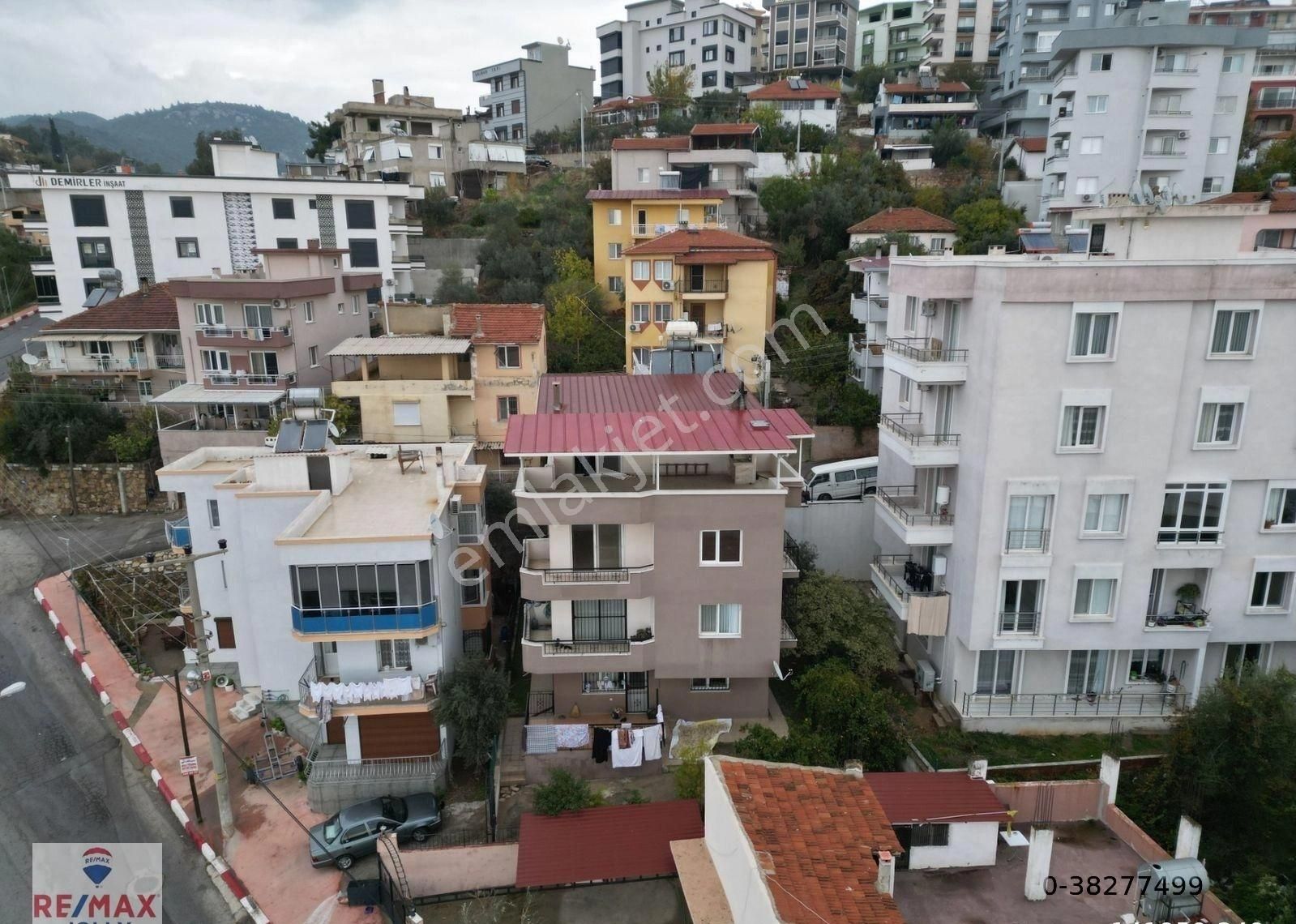 Menderes Gümüldür Fevzi Çakmak Mah. Geniş Teraslı Daire